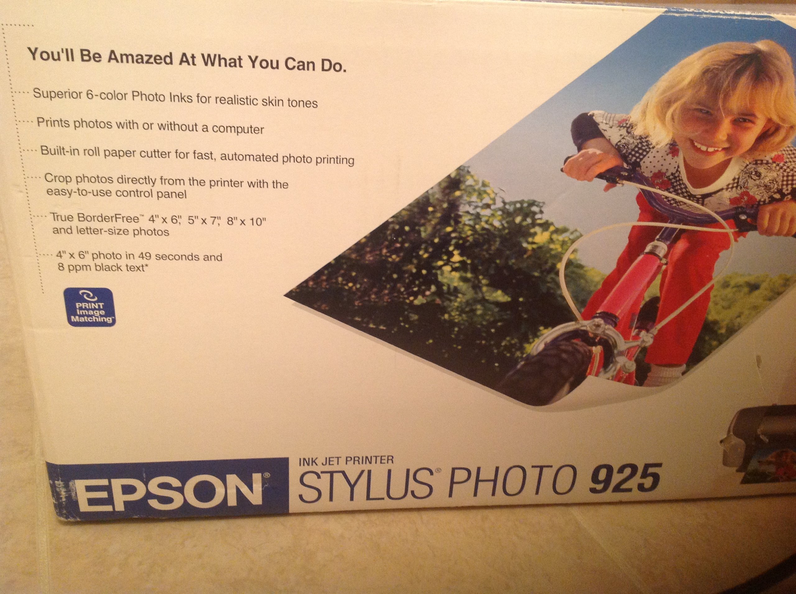 Epson Stylus Photo 925 High-Quality Photo Printer - Professional Inkjet Printing for Home & Office, Perfect for Photography Enthusiasts & Small Businesses