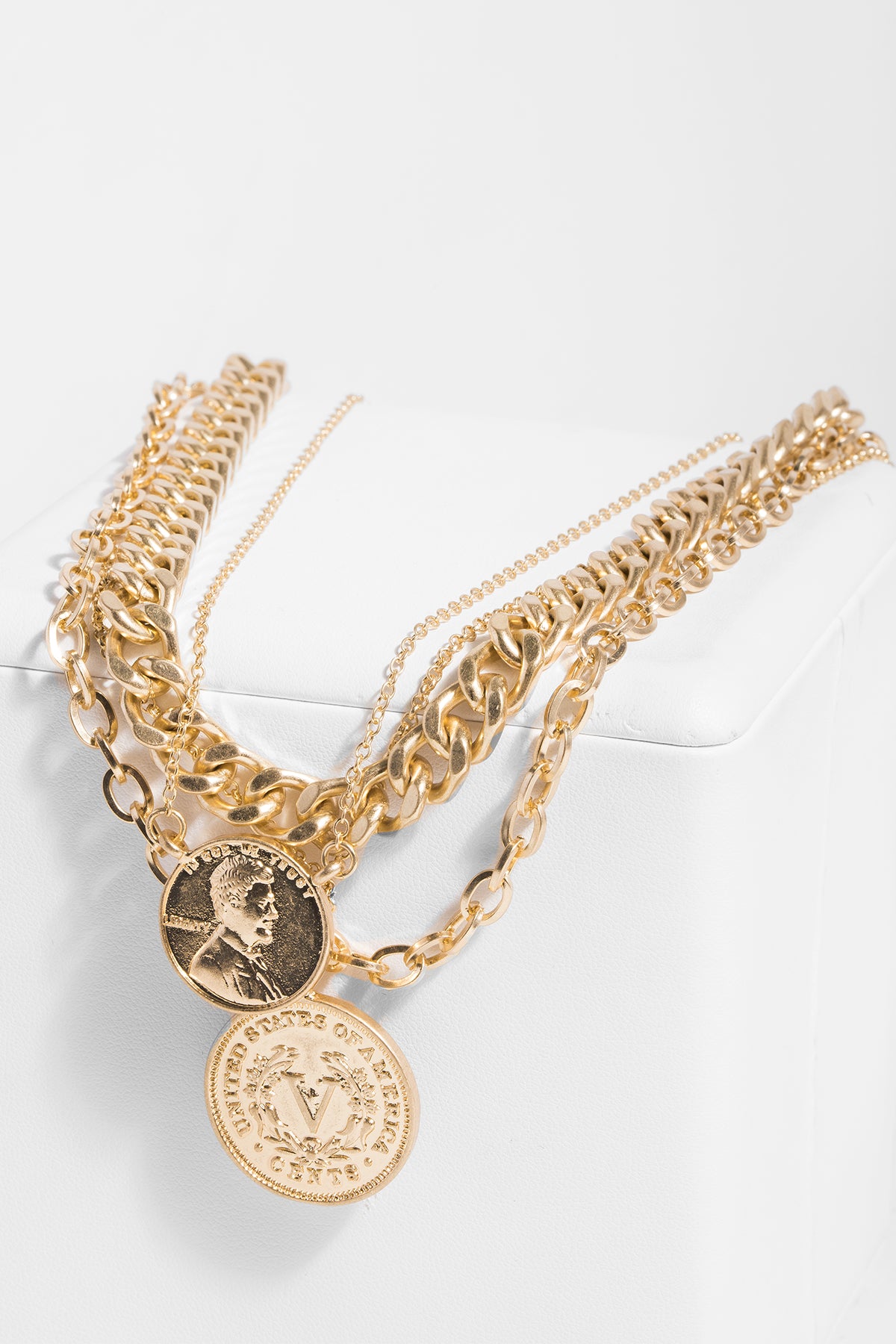 Layered Chain Coin Necklace for Women - Vintage Gold Silver Pendant Necklace Jewelry - Perfect for Casual Wear, Parties & Gifts
