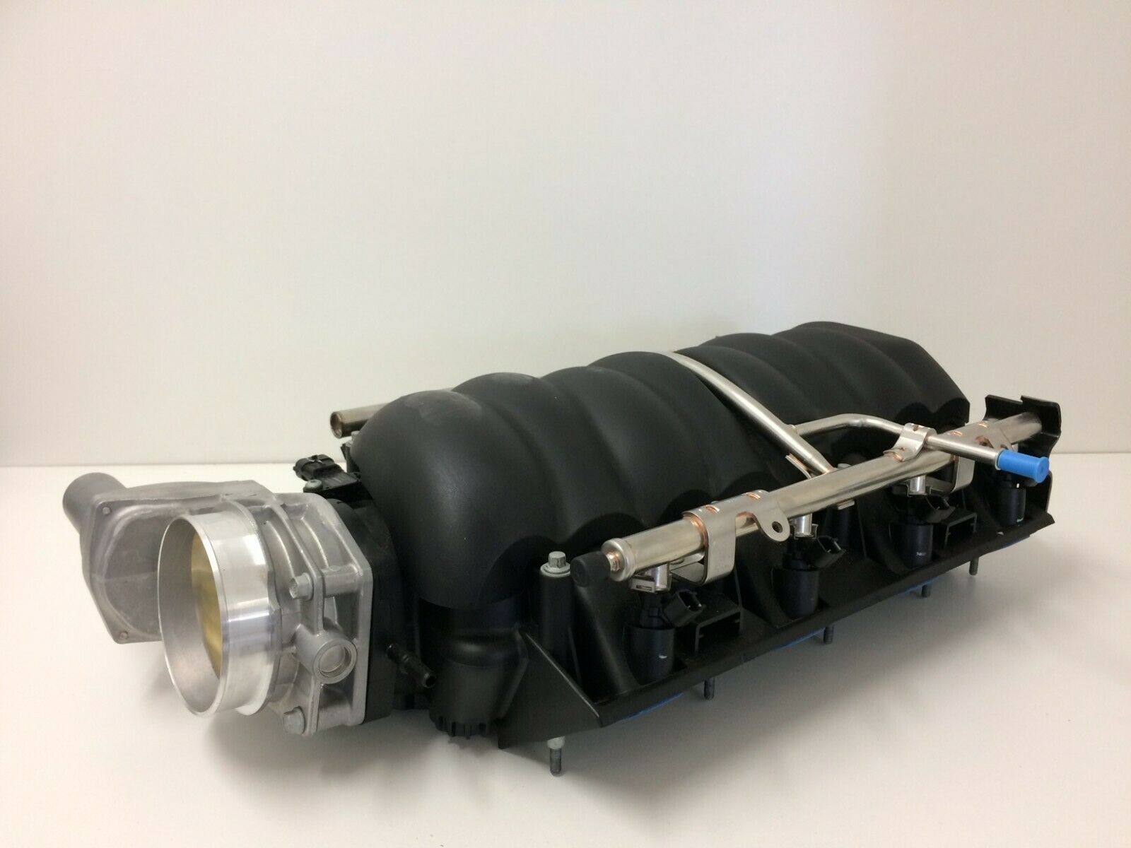 Genuine Holden VE VF Commodore WM WN Statesman Intake Manifold & Throttle Body - Performance Upgrade for Engine Airflow Enhancement