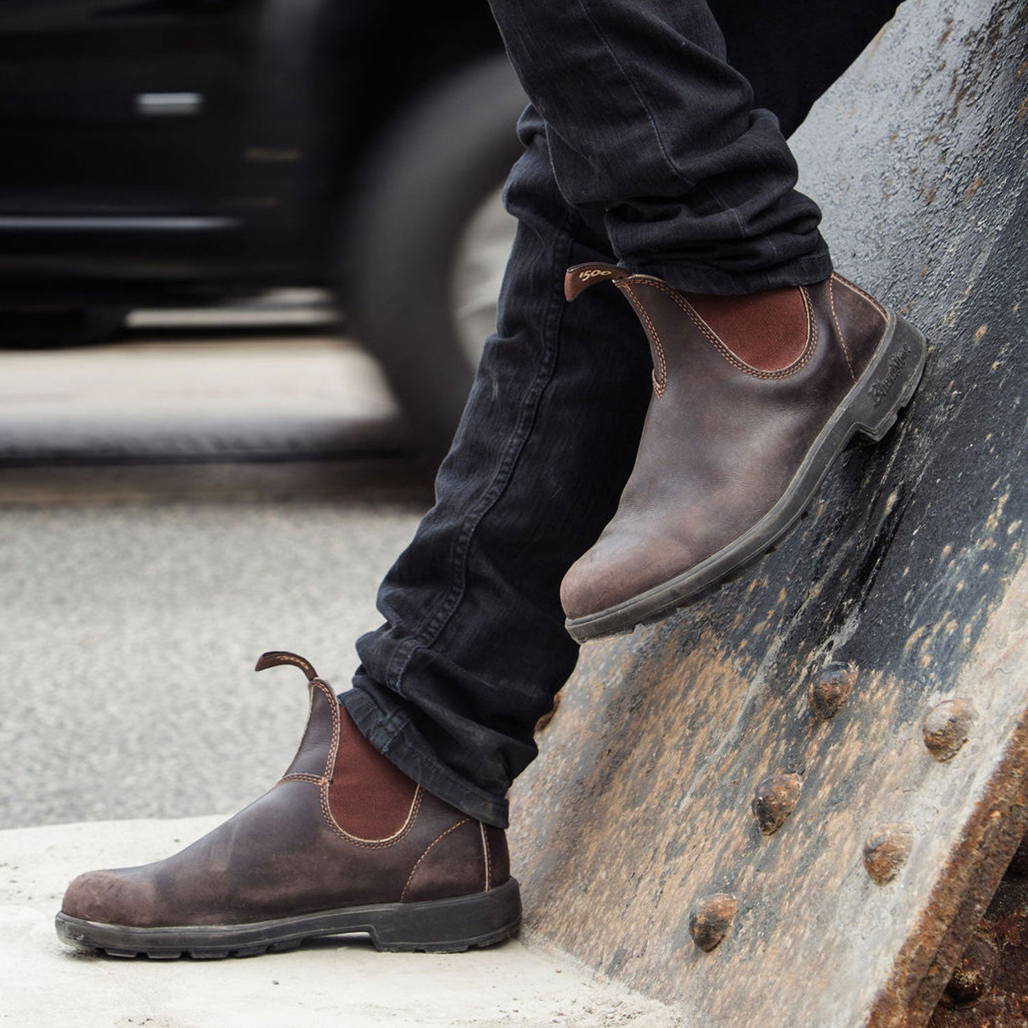Blundstone 500 Original Chelsea Boots - Stout Brown Leather Work Boots for Men & Women | Comfortable Slip-On Ankle Boots for Outdoor, Work & Casual Wear