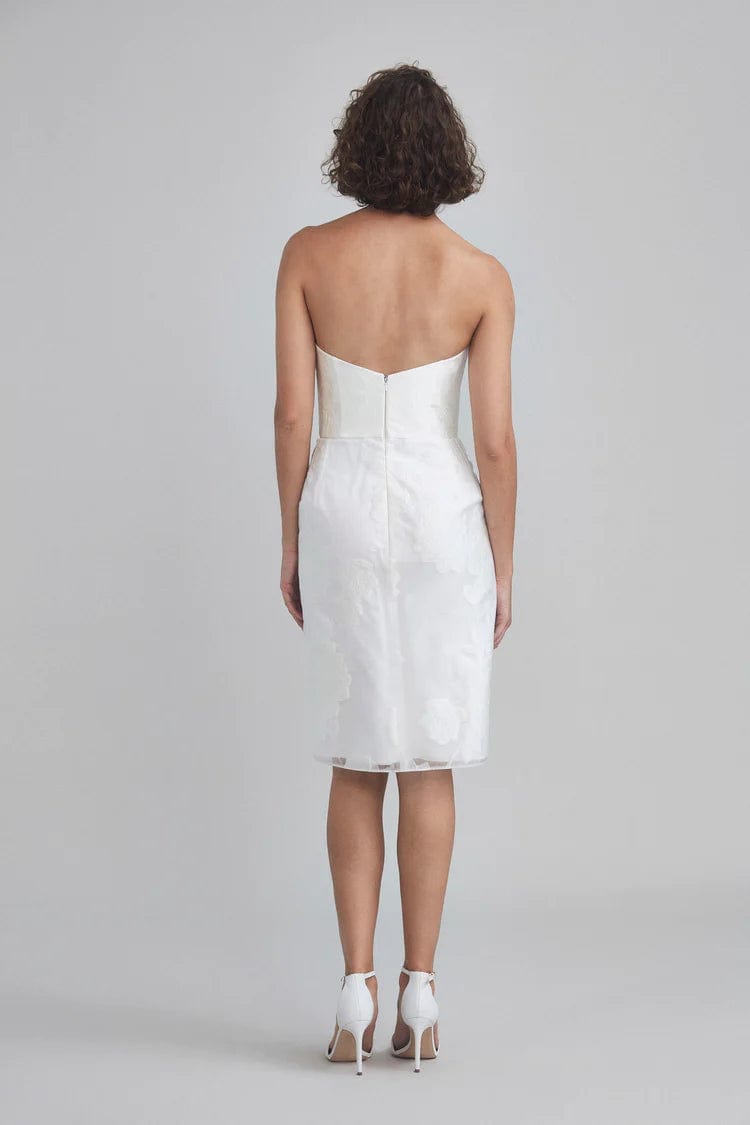 Amsale LW199 Women's Wedding Dress Size 4 - Elegant Bridal Gown for Church Ceremony & Reception