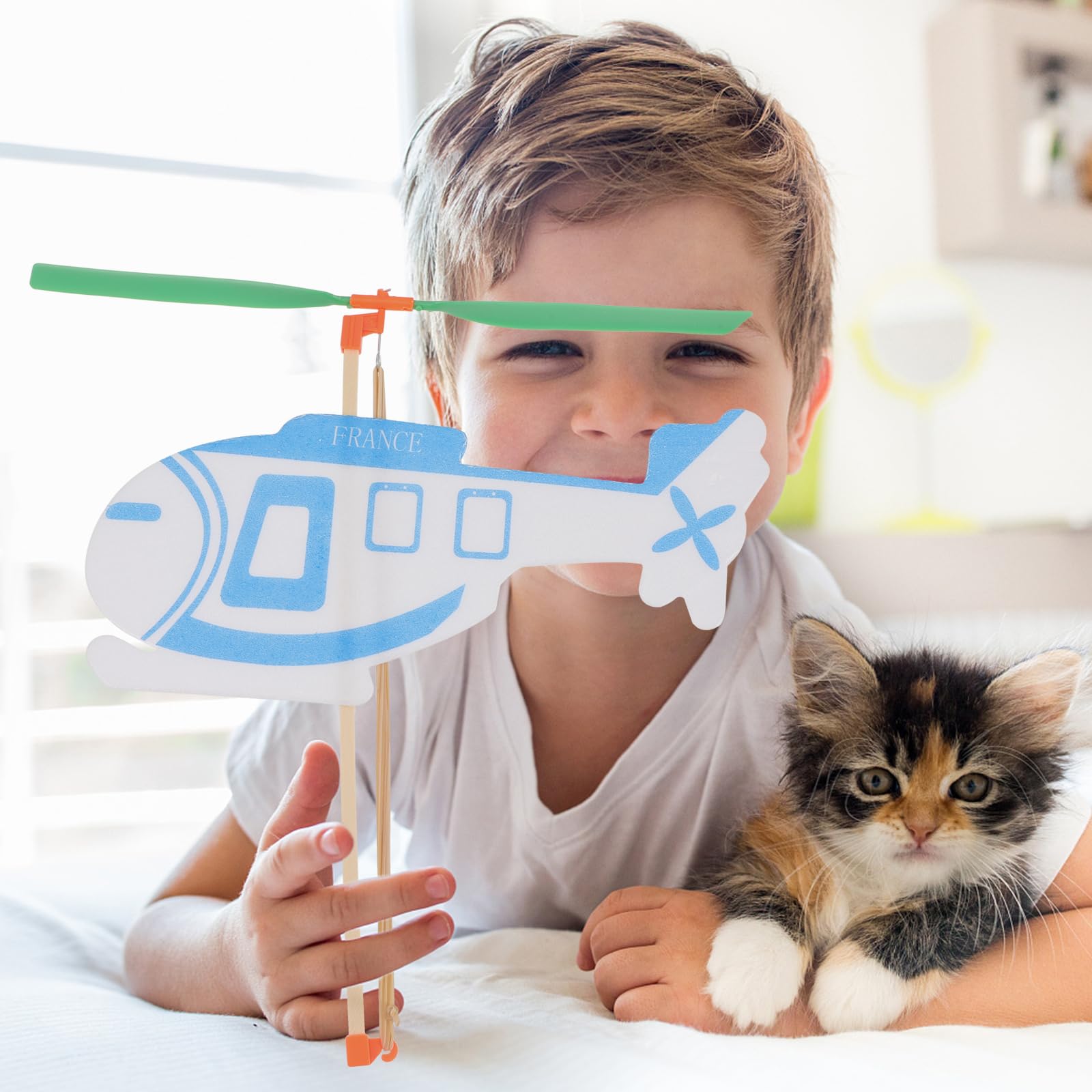 5pcs Rubber Band Powered Helicopter Toys - Outdoor Flying Glider Airplane for Kids, Fun STEM Aircraft Toy Set for Boys & Girls - Perfect for Backyard Play, Birthday Gifts, and Outdoor Activities