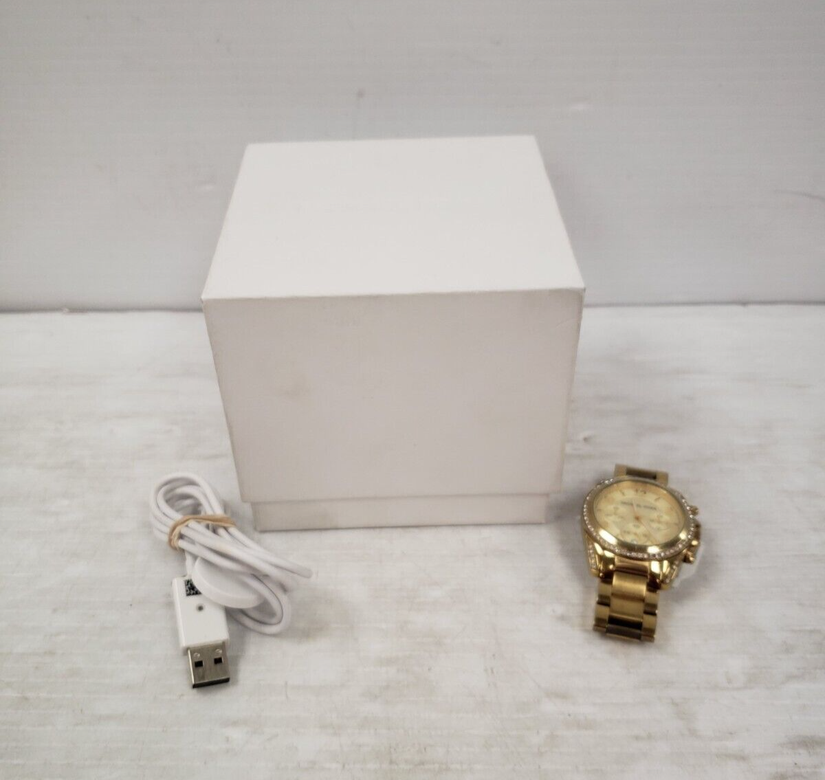 Michael Kors 5166 Women's Stainless Steel Watch - Elegant Dress Watch for Business, Party & Everyday Wear