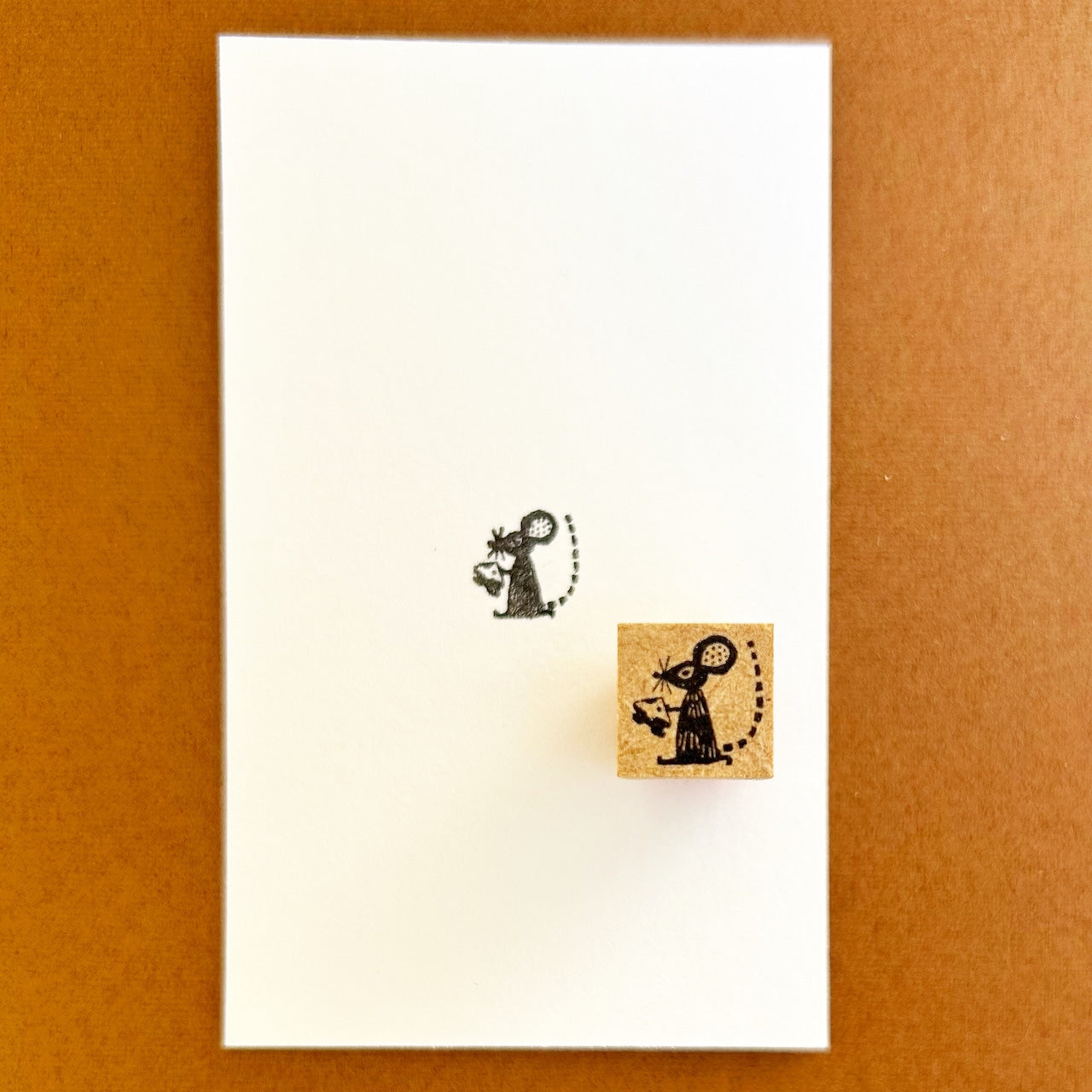Kinotorico Wooden Rubber Stamp - Mouse Design for Scrapbooking, Card Making & DIY Crafts - Handmade Stamps for Paper, Fabric & Clay Projects