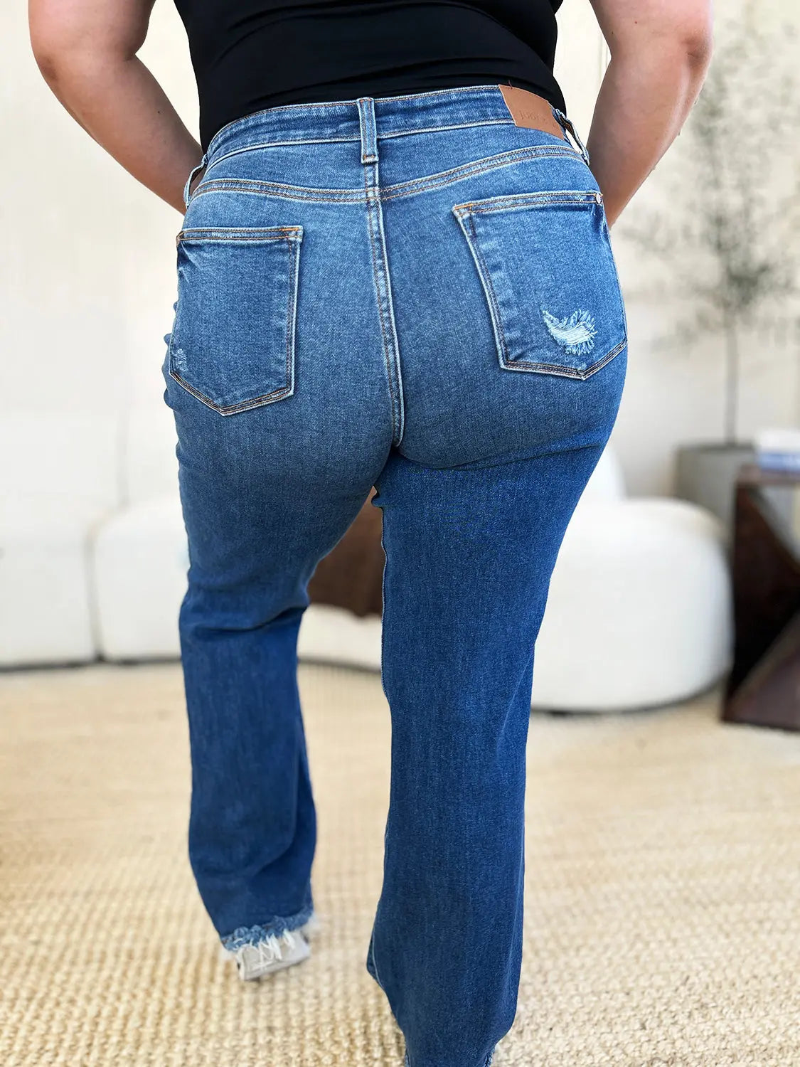 Judy Blue Women's Mid Rise Distressed Raw Hem Jeans - Comfortable Stretch Denim for Casual Wear & Everyday Outfits