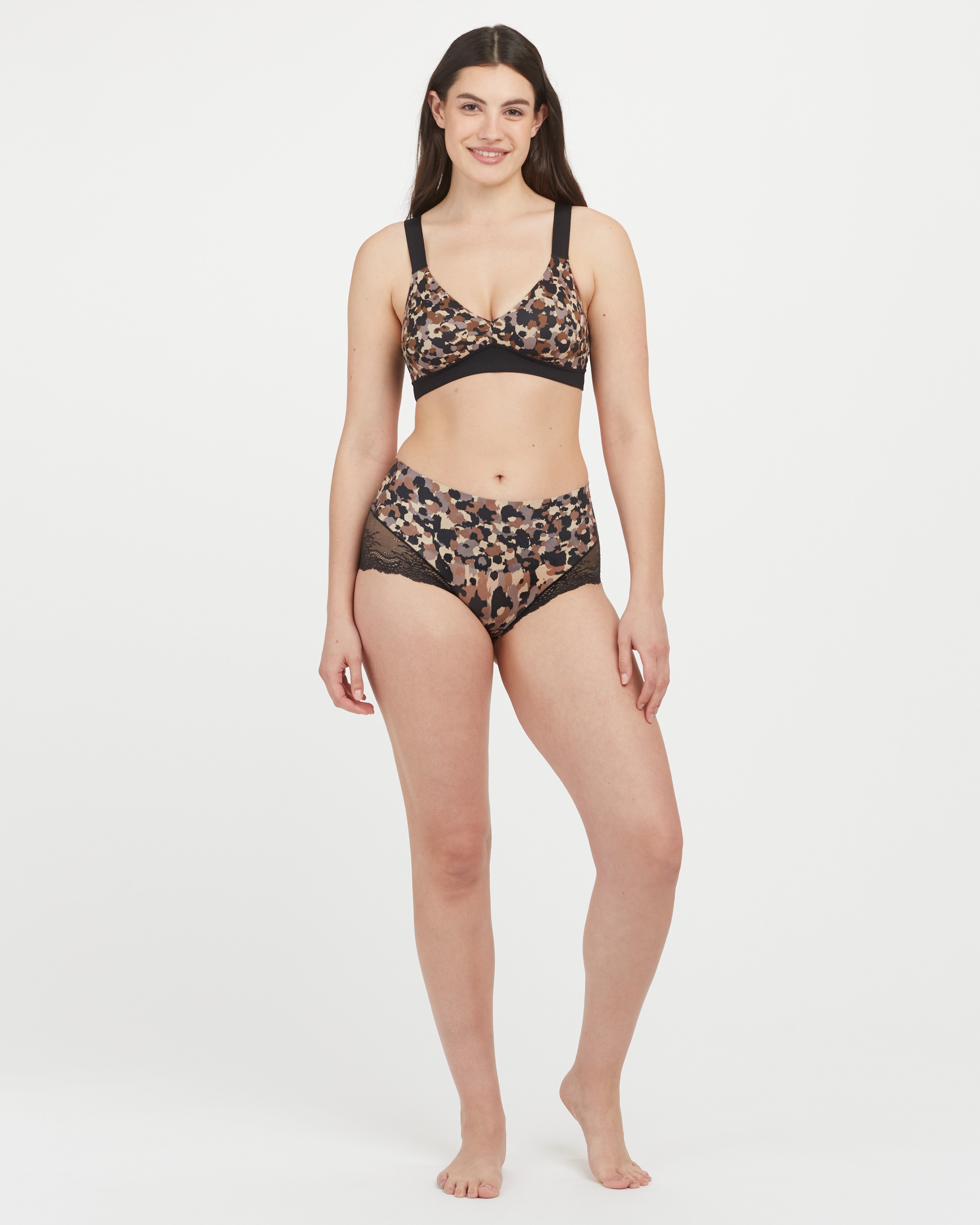 SPANX Smooth Comfort Unlined Bralette - Wireless Seamless Bra for Everyday Wear & Lounge - Perfect for Yoga, Work from Home & Relaxation