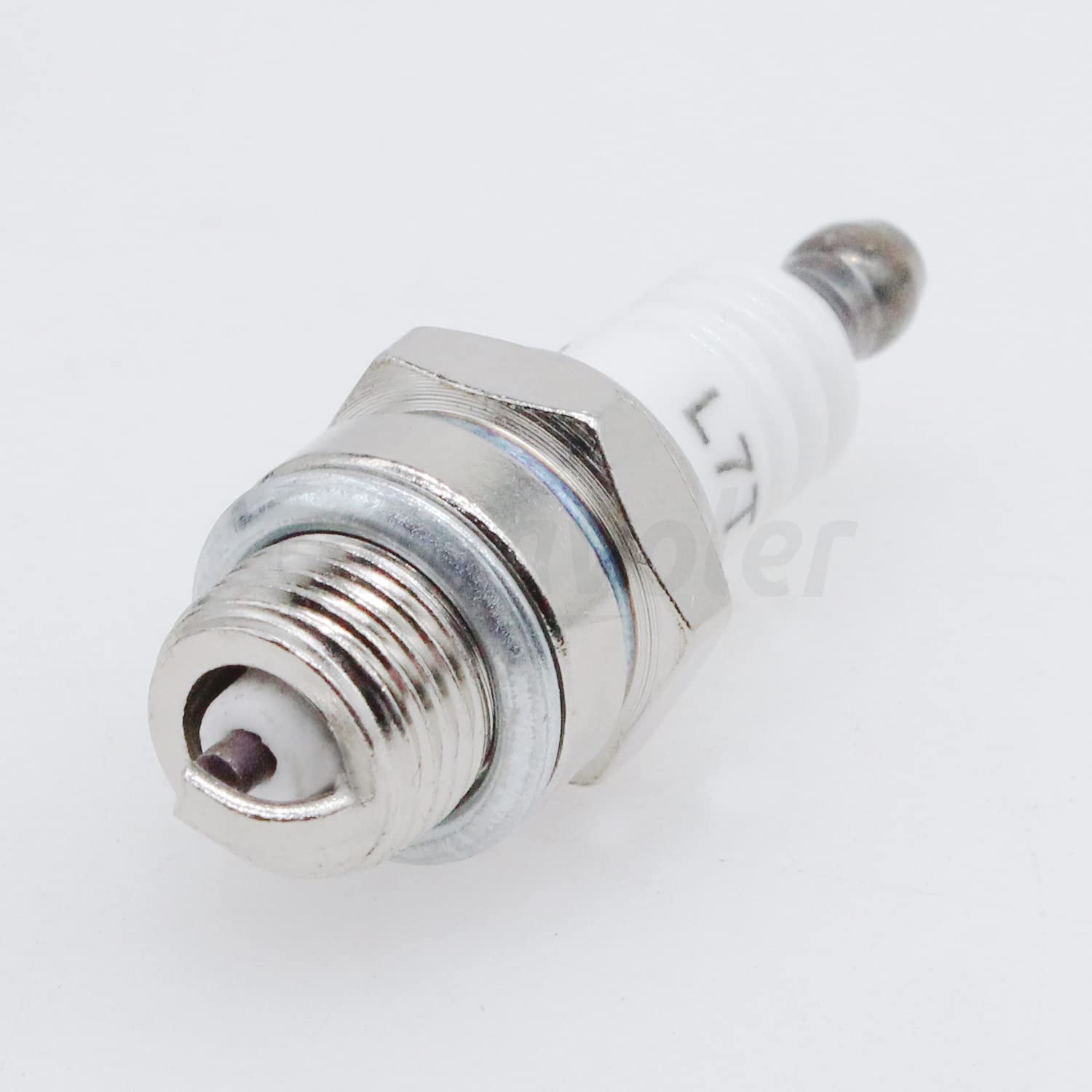High-Performance Spark Plug L7T for 2-Stroke 33cc-49cc Engines - Compatible with ATV, Mini Pocket Bike, Quad Scooter, Chainsaw, Trimmer, Brushcutter, Strimmer, Lawn Mower - Fits BM6A, Echo, Wacker, Kawasaki (1 Pack) - Ideal for Small Engine Maintenance & Power Tool Repair