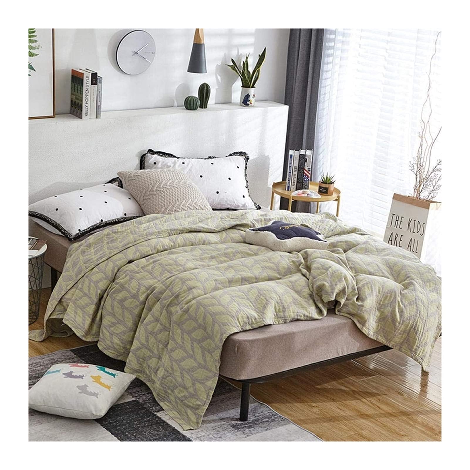 HUANE Cooling Blanket - Lightweight Microfiber Summer Quilt with Soft Flannel Backing, Breathable Bedding for Hot Sleepers (200x230cm, Mai Ears Green) - Perfect for Bedroom, Sofa, Air Conditioning Rooms & Summer Camping