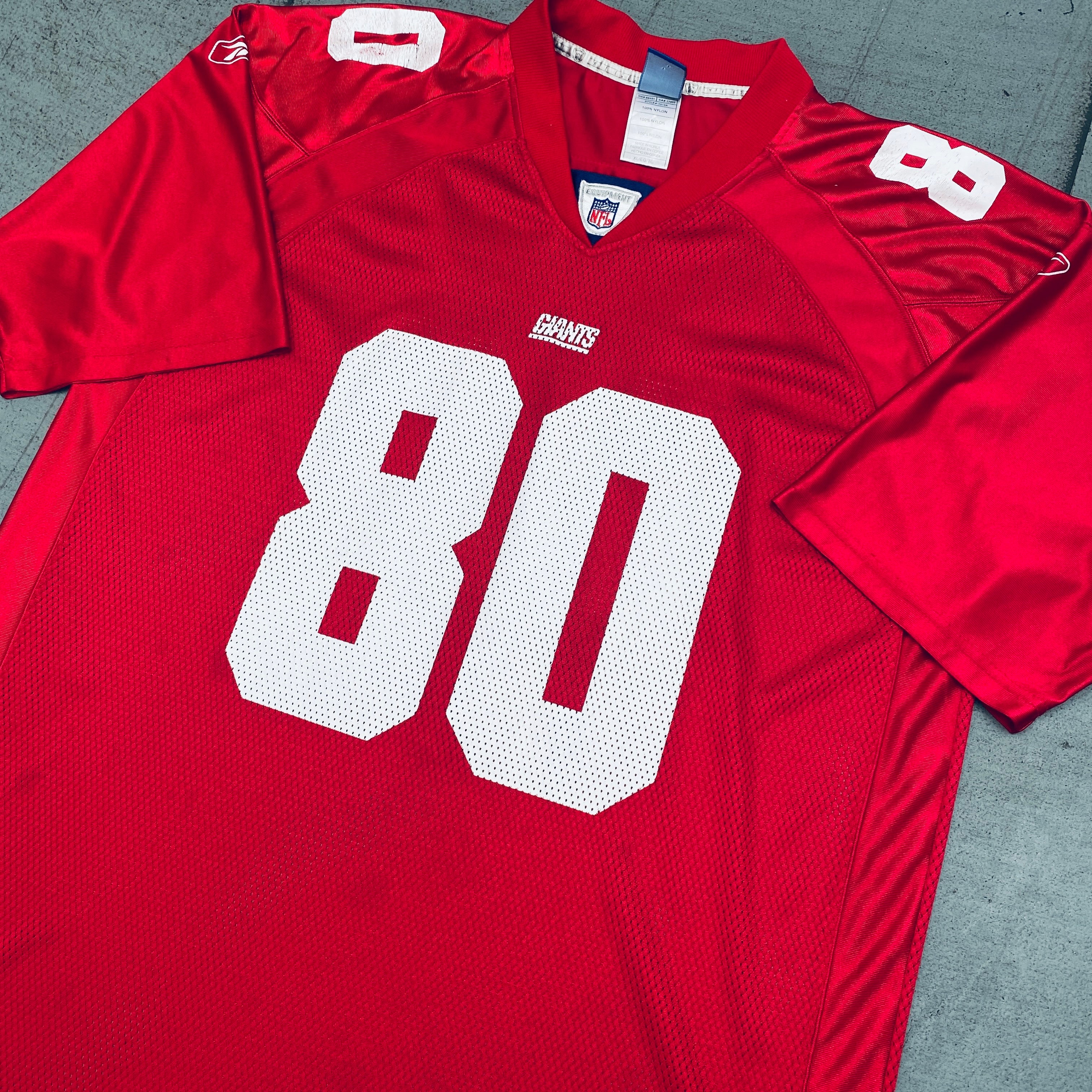 New York Giants Jeremy Shockey Red Alternate 2004/05 Jersey Size XL - Perfect for Game Day, Fan Events & NFL Memorabilia Collectors