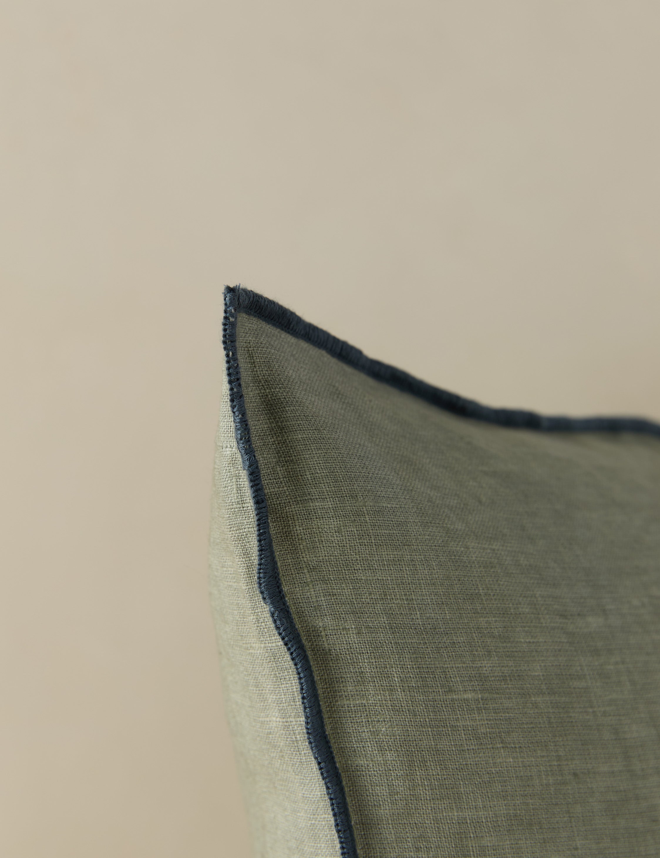 Carys Contrast Linen Pillow - Premium Decorative Throw Pillow for Sofa, Bed & Couch - Soft & Breathable Linen Cover - Home Decor Accent for Living Room, Bedroom & Nursery