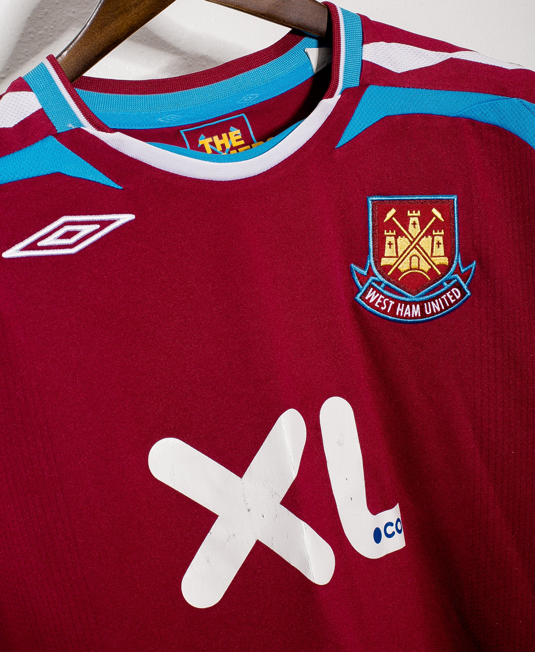 2007-2008 West Ham United Home Jersey XXL - Authentic Football Shirt for Fans & Collectors - Perfect for Match Days, Sports Events & Retro Fashion