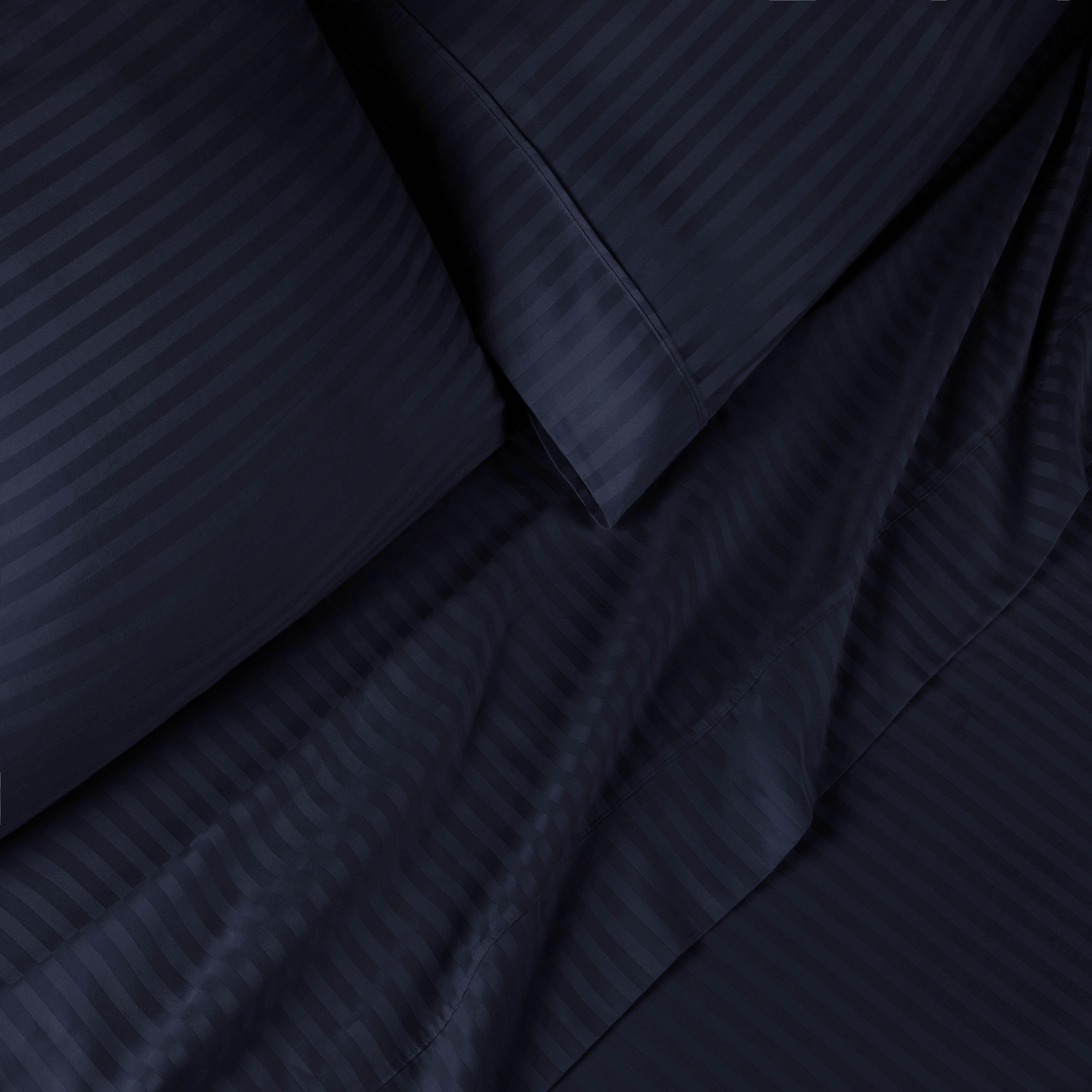 Premium 100% Egyptian Cotton 300 Thread Count Sheet Set - Deep Pocket Fitted, Flat Sheet & Pillowcases - Soft Breathable Bedding for Luxury Hotels & Home Use