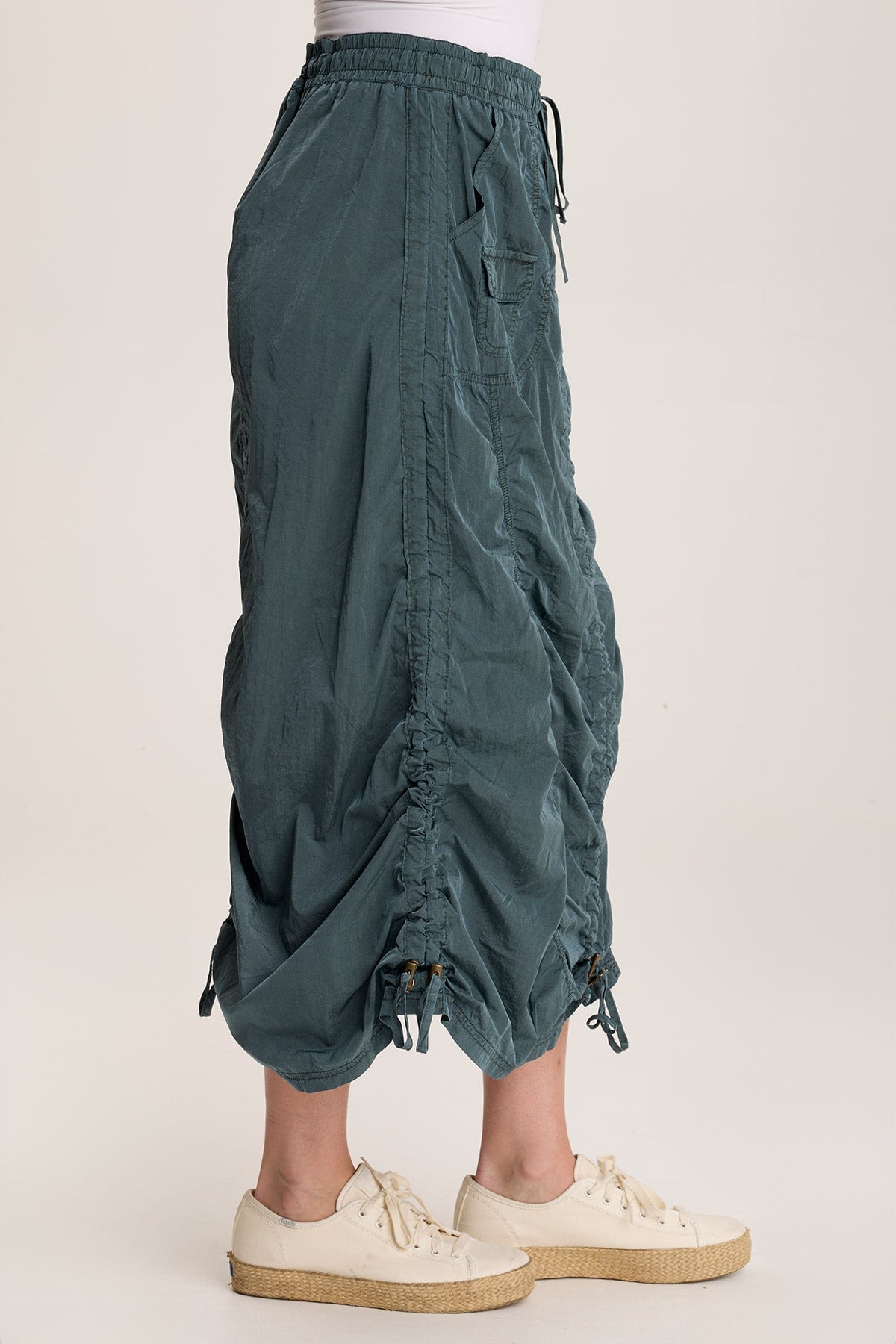 Zeno Ruched Sporty Cargo Midi Skirt for Women - Stretchy High Waist Workout Skirt with Pockets - Perfect for Yoga, Running, Gym & Casual Wear