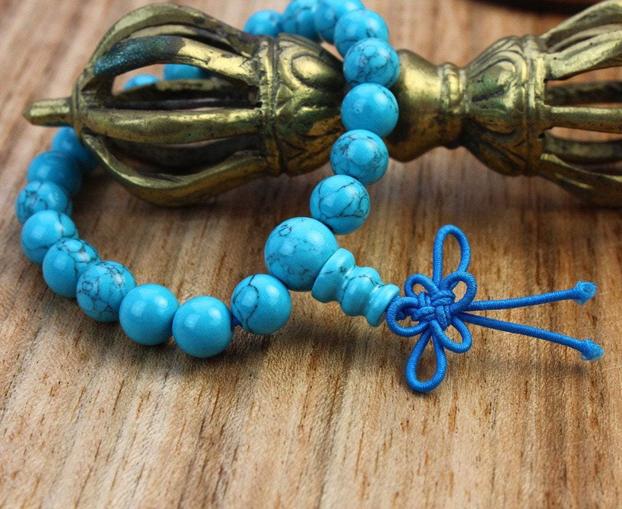 8mm Howlite Bead Wrist Mala Bracelet - Natural Stone Buddhist Meditation Prayer Beads for Stress Relief & Positive Energy (Yoga, Mindfulness, Spiritual Healing)