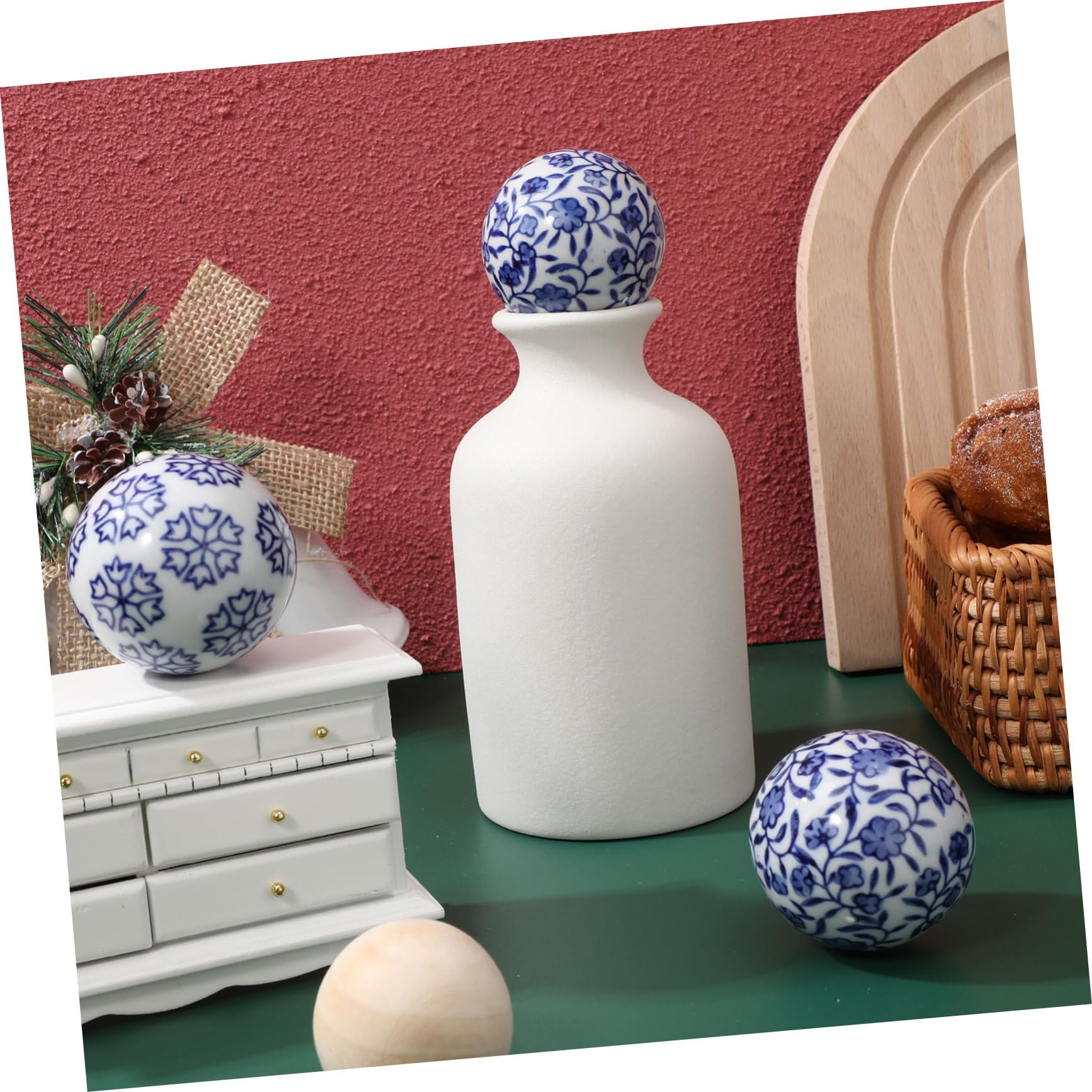 Artibetter 3-Piece Blue and White Porcelain Sphere Balls - 6x6cm Chinese Ceramic Orbs for Home Decor, Centerpieces, Vases, Bowls, Fish Tanks & Floating Displays - Elegant Tabletop Decor for Weddings, Parties & Zen Spaces