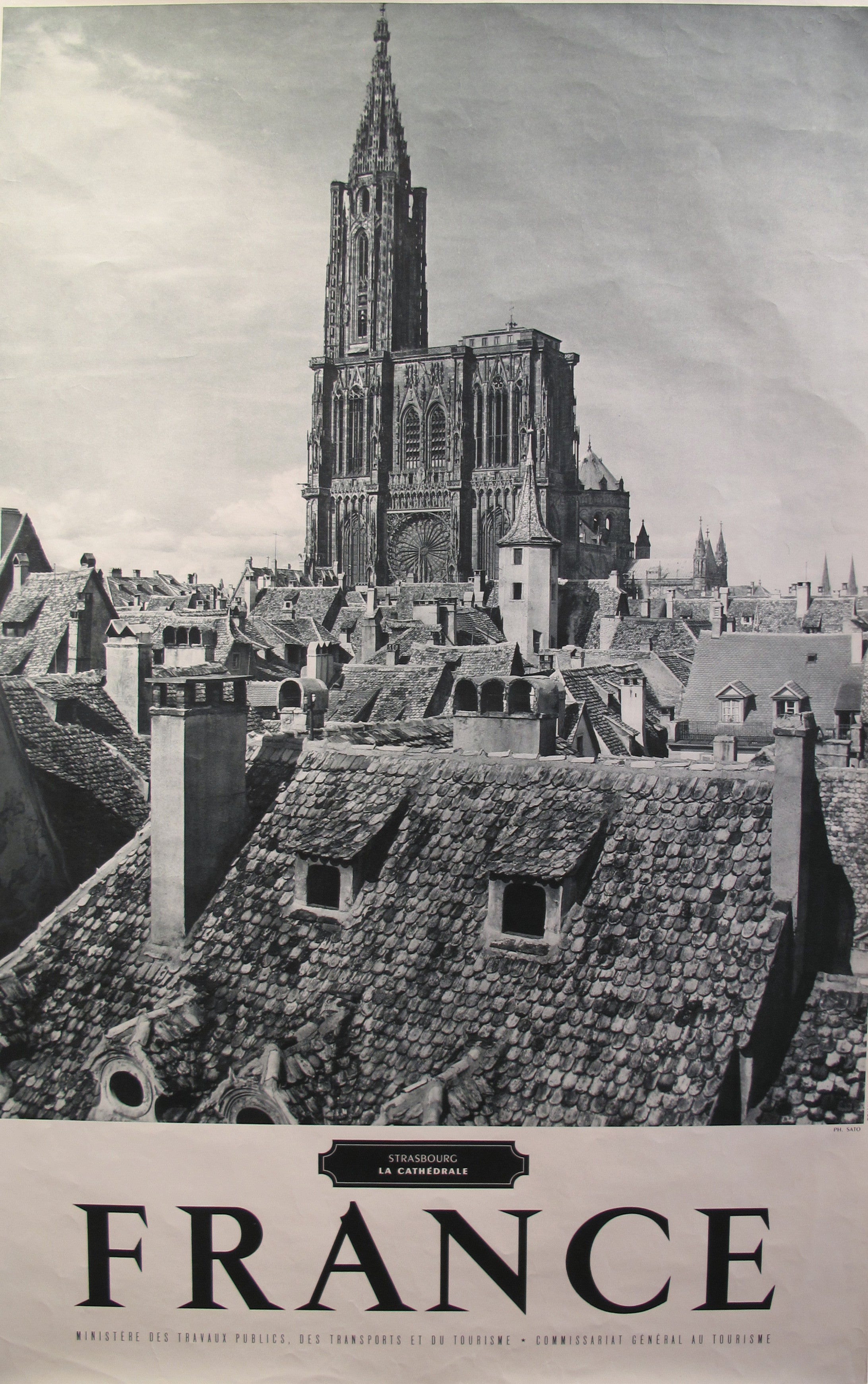 Vintage 1950s French Travel Poster - Strasbourg Cathedral Art Print - Perfect for Home Decor, Office & Travel Themed Rooms