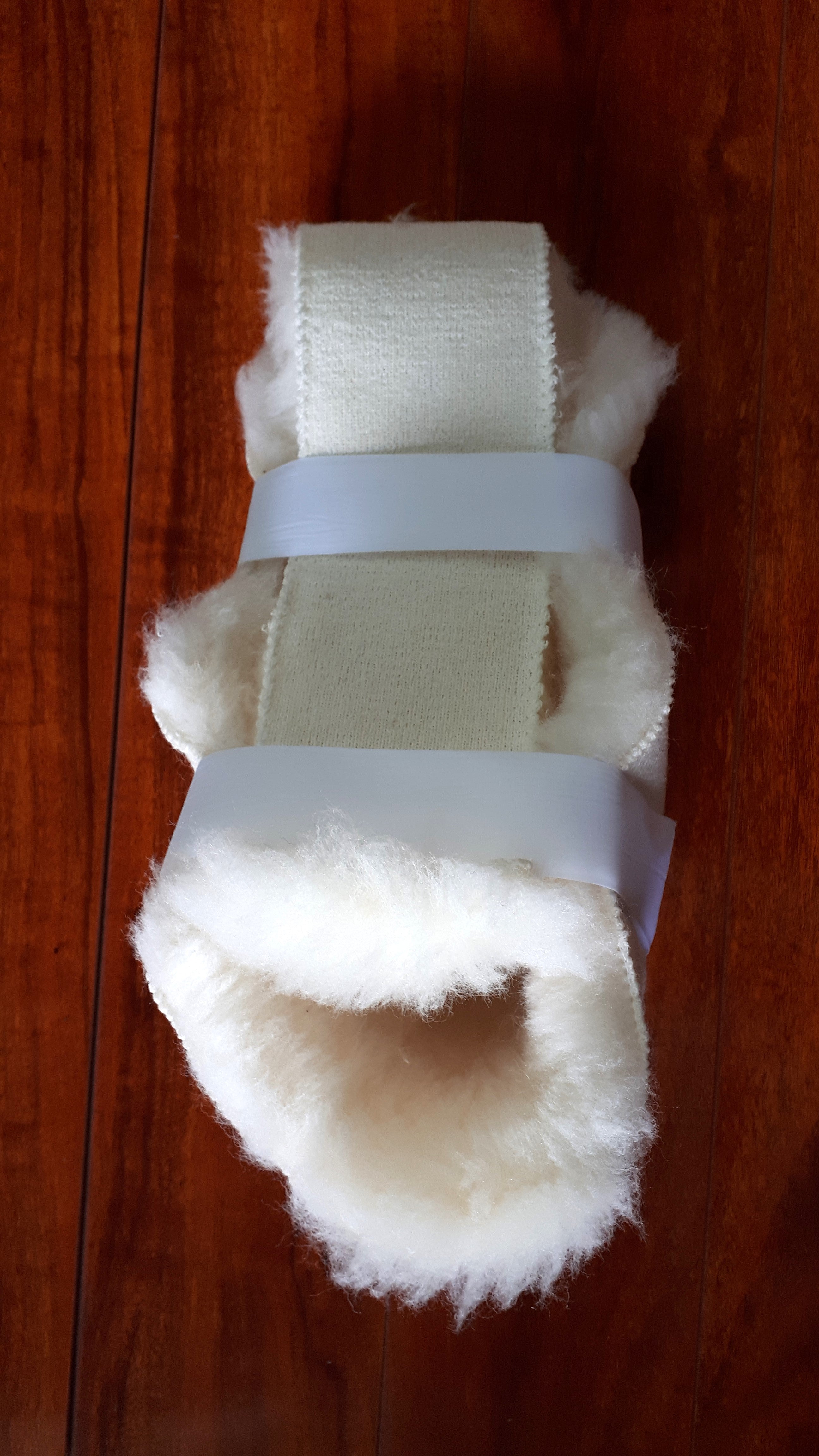 Premium Wool Closed Foot Protectors - Soft & Warm Winter Slippers for Indoor & Outdoor Use - Ideal for Cold Floors, Home Comfort & Arthritis Relief