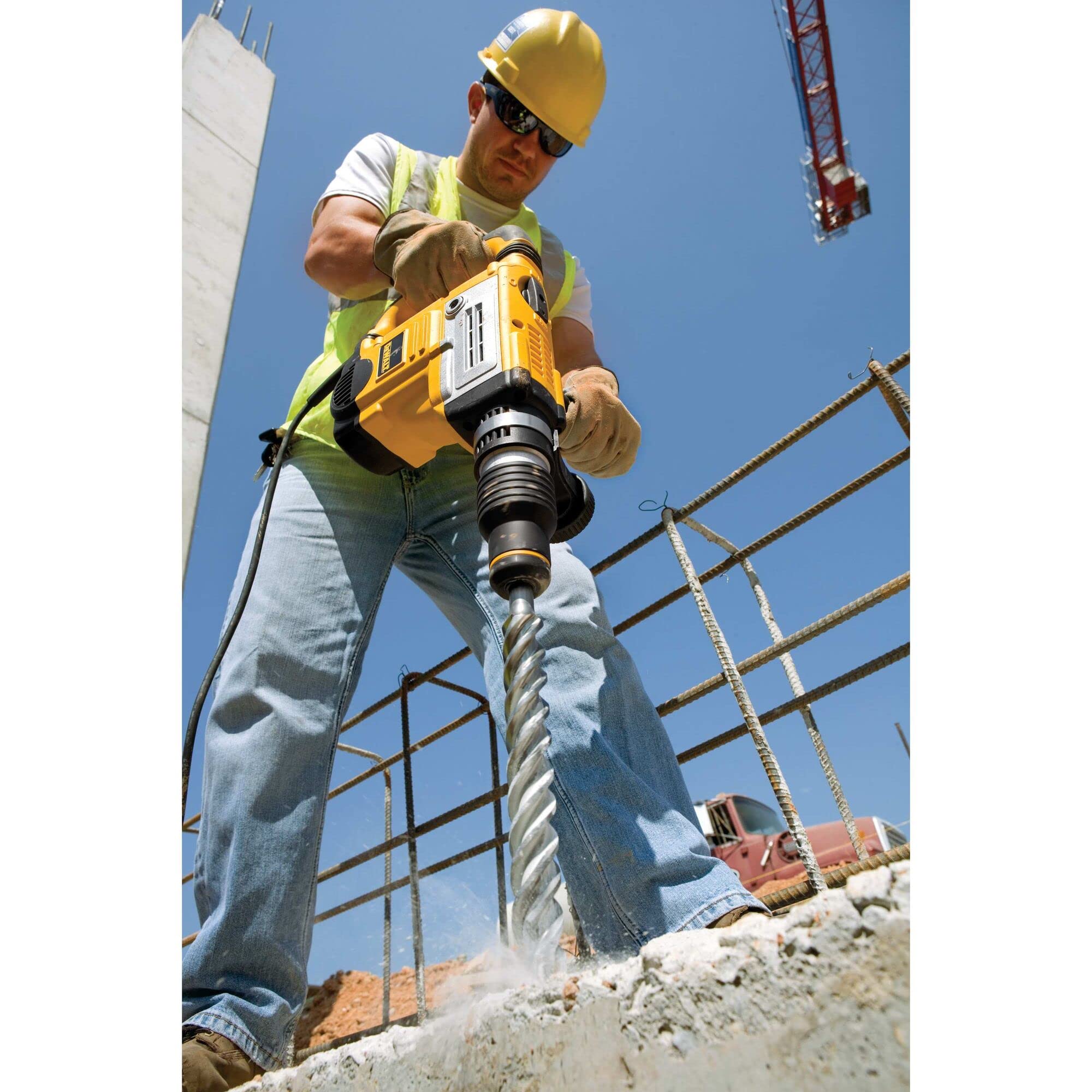 DEWALT DT9448-QZ SDS-Max Rotary Hammer Drill - 1-1/8 Inch (45mm x 570mm x 450mm) - Heavy Duty Concrete Drilling for Construction & Demolition Projects