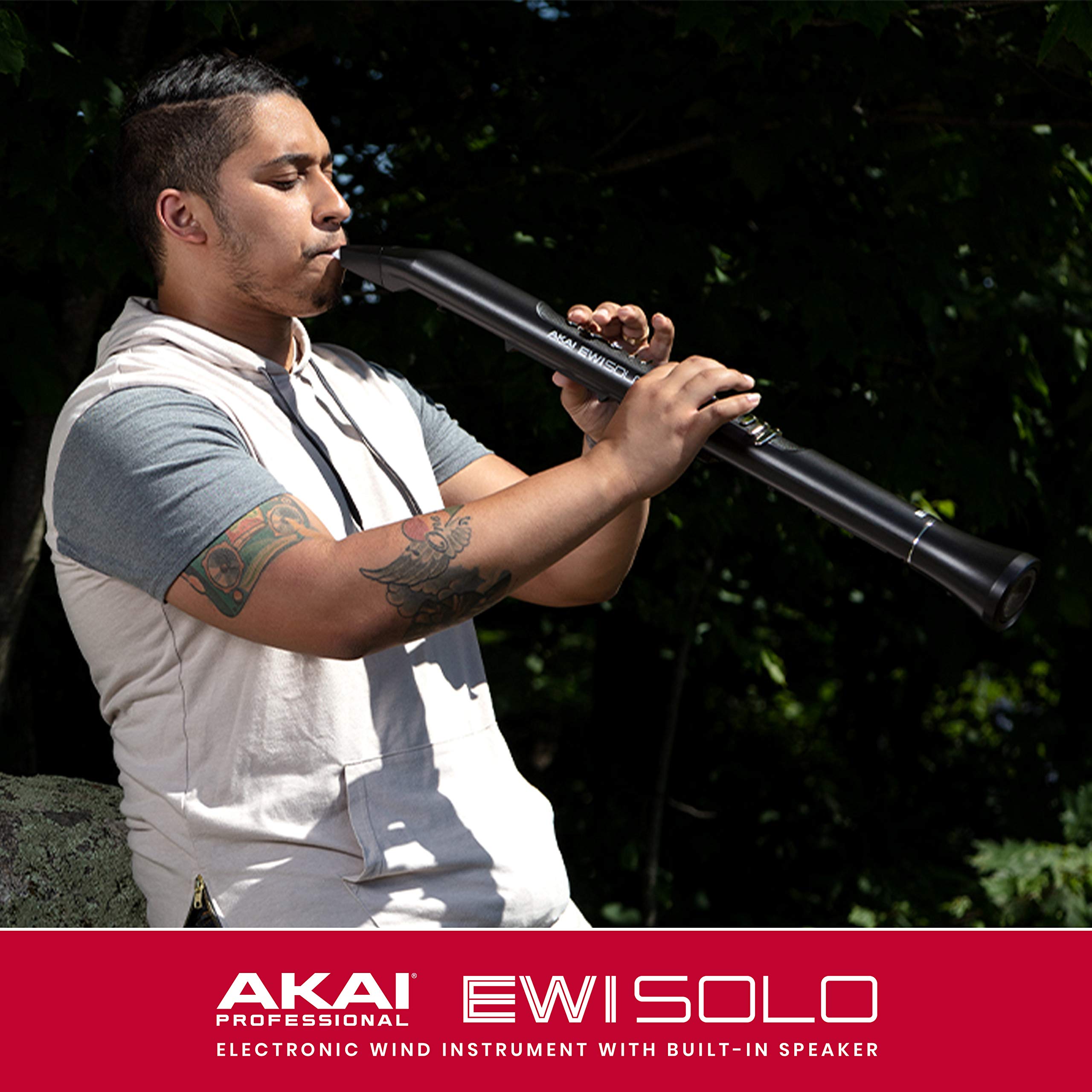 AKAI Professional EWI Solo Electronic Wind Instrument - Portable Digital Wind Controller with 200 Sounds, Built-in Speaker, Rechargeable Battery & USB MIDI Connectivity (Black) - Perfect for Live Performances, Studio Recording & Music Education