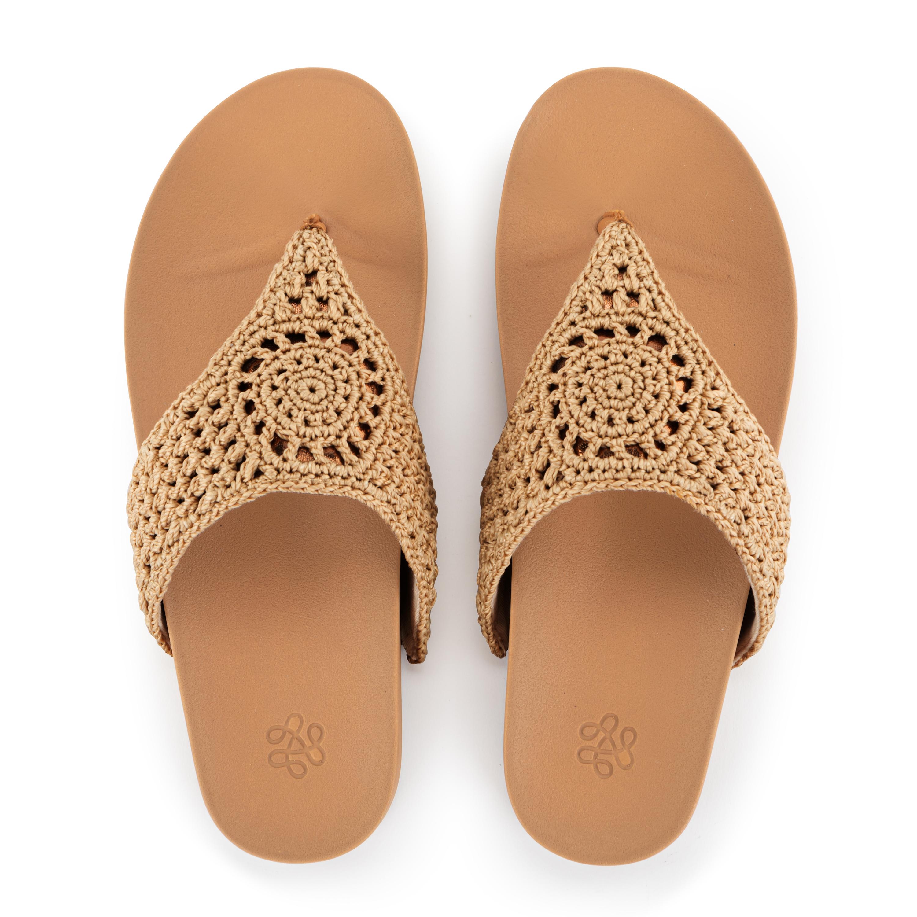 Everly Women's Comfortable Flat Sandals - Lightweight & Breathable Summer Shoes for Walking, Beach, and Casual Outings