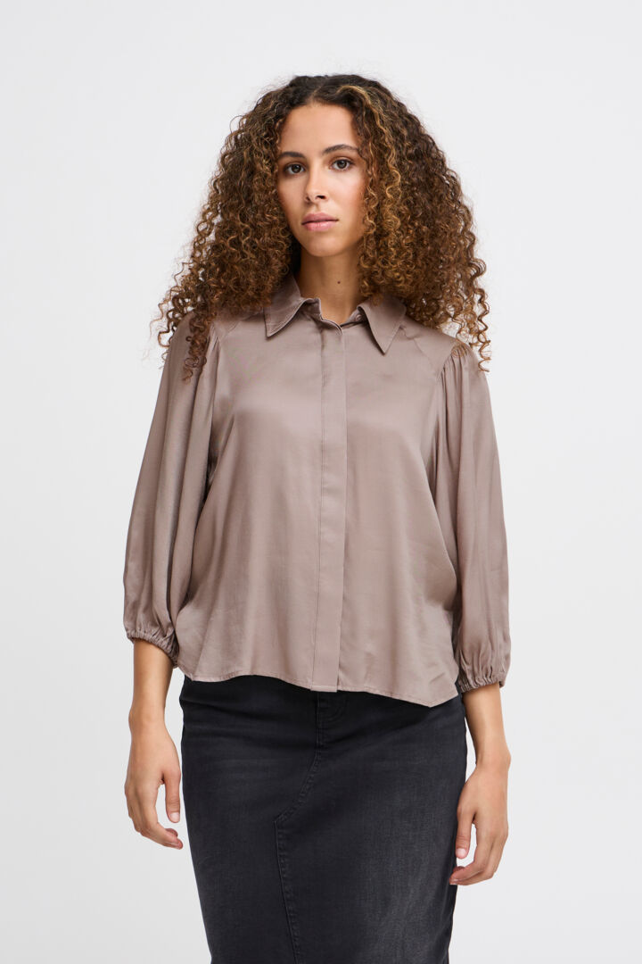 Ada 3/4 Sleeve Blouse with Unique Fungi Print - Women's Fashion Top for Office, Date Night & Casual Wear