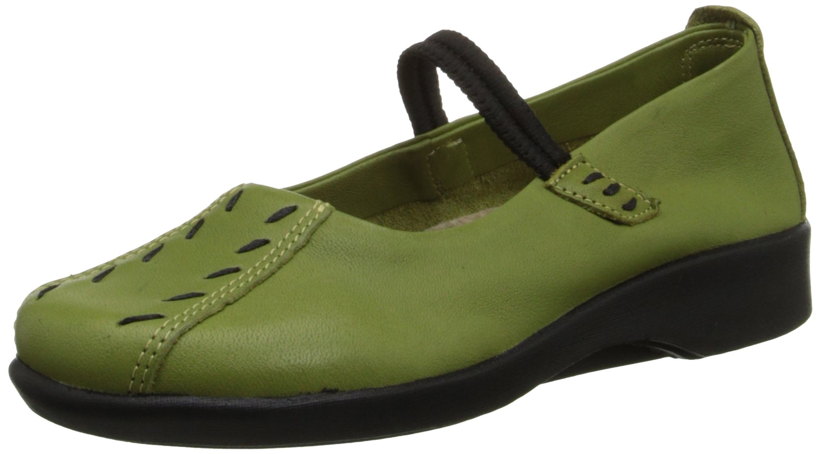 Arcopedico Shawna Women's Comfortable Lightweight Slip-On Shoes for Travel, Work & Everyday Wear | Breathable & Supportive Footwear for Walking, Office & Casual Outfits