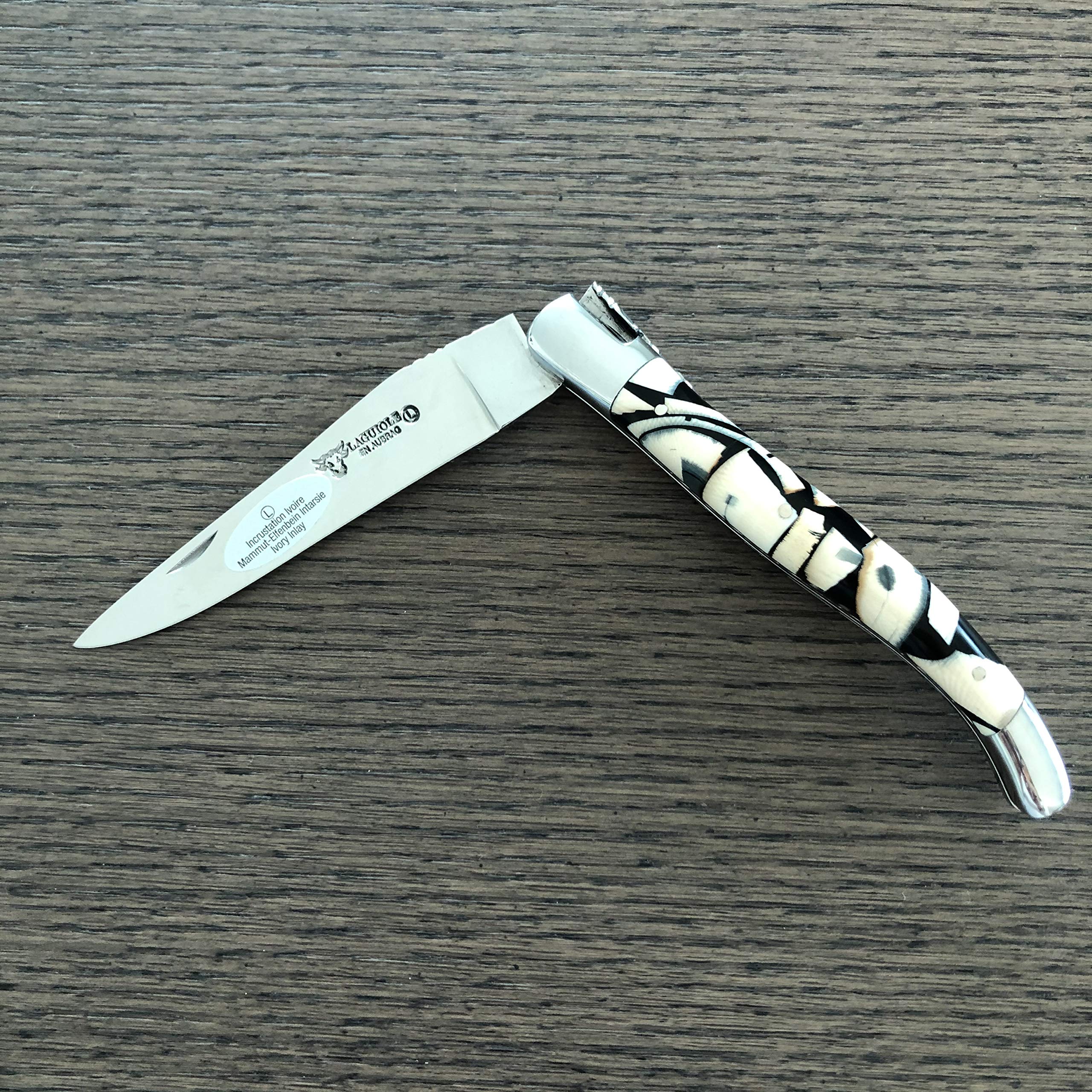Laguiole en Aubrac Handmade Luxury Double Plates Folding Pocket Knife - 4.8 Inch (12cm) Polished Nougatine Handle & Stainless Steel Bolsters - Perfect for Camping, Hiking, and Everyday Carry (EDC)