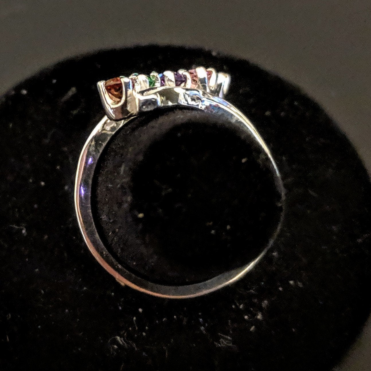 Custom Mother's Ring in Solid Sterling Silver or 14K Gold (White/Yellow/Rose) - 3 to 6 Natural Birthstones with Engraving - Personalized Jewelry Gift for Mom, Grandma, Birthday, Anniversary - Perfect for Mother's Day, Christmas & Special Occasions
