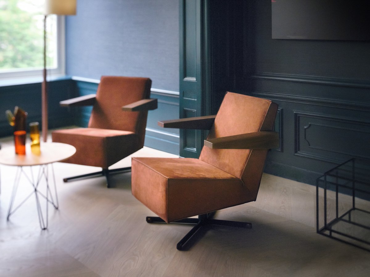Gerrit Rietveld Press Room Chair by Spectrum | Mid-Century Modern Design | Perfect for Home Office, Living Room & Workspace