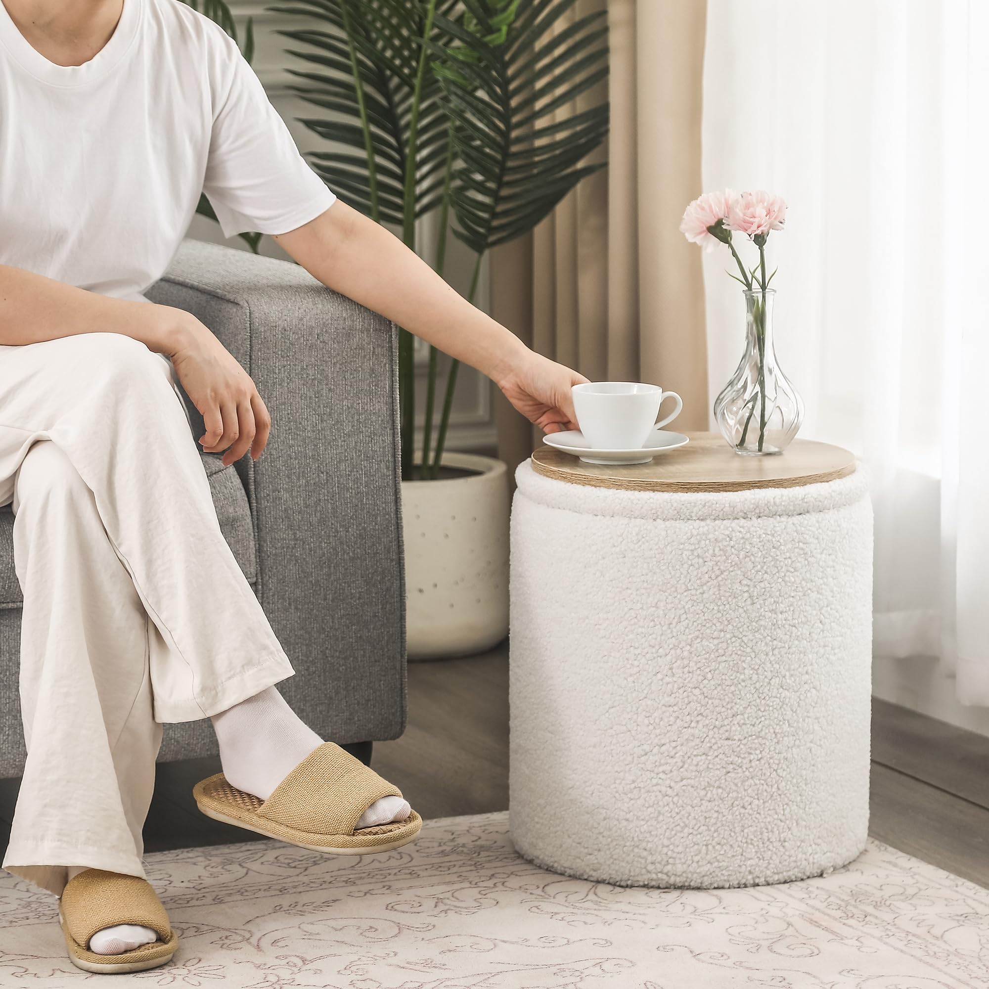 Round Storage Ottoman with Lid - Soft Teddy Velvet Upholstered Footstool, Small Modern Footrest for Living Room, Bedroom & Nursery - Cream White Home Decor for Extra Seating & Hidden Storage