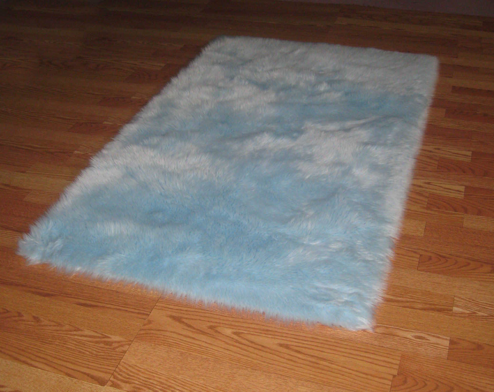Fluffy Faux Fur Area Rug 5x7 Feet - Soft Plush Shaggy Blue Carpet for Living Room, Bedroom & Nursery - Cozy Home Decor & Warm Floor Mat