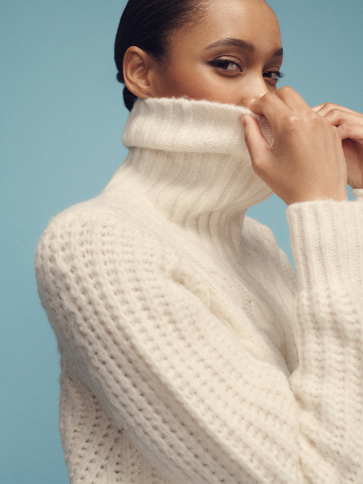Stylish Cable Knit Zip Sweater Jacket in Chalk - Perfect for Fall & Winter Outfits