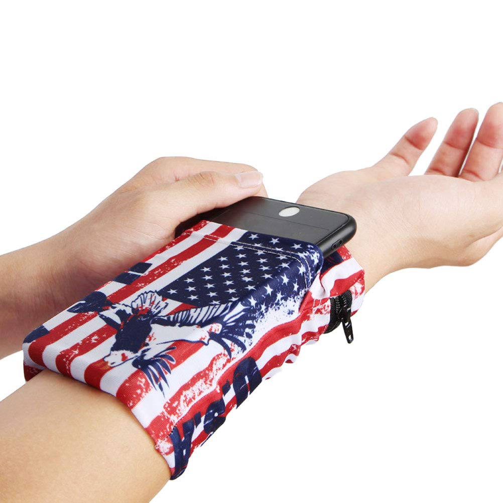 Breathable Running Armband Phone Holder with American Flag Print - Adjustable Gym & Sports Phone Pouch for Men & Women - Perfect for Jogging, Workouts & Outdoor Activities