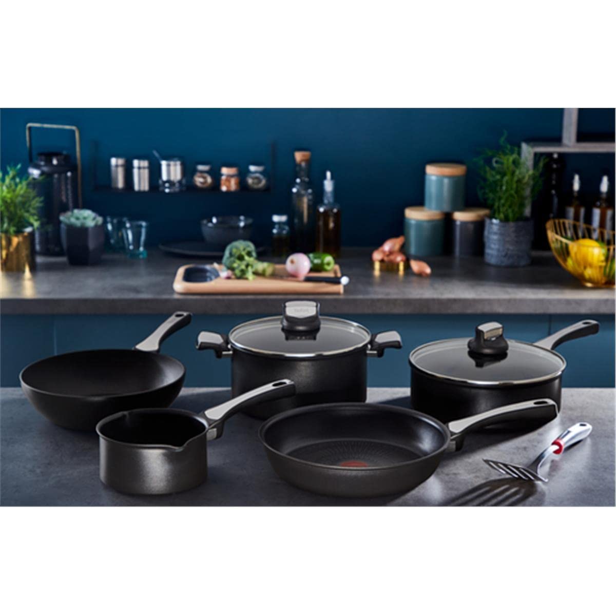 Tefal Unlimited On Premium Non-Stick Frying Pan 28cm - Long-Lasting Induction Compatible Cookware with Heat Indicator, Dishwasher Safe Aluminum Black (G25906AZ) - Perfect for Sautéing, Frying & Everyday Cooking