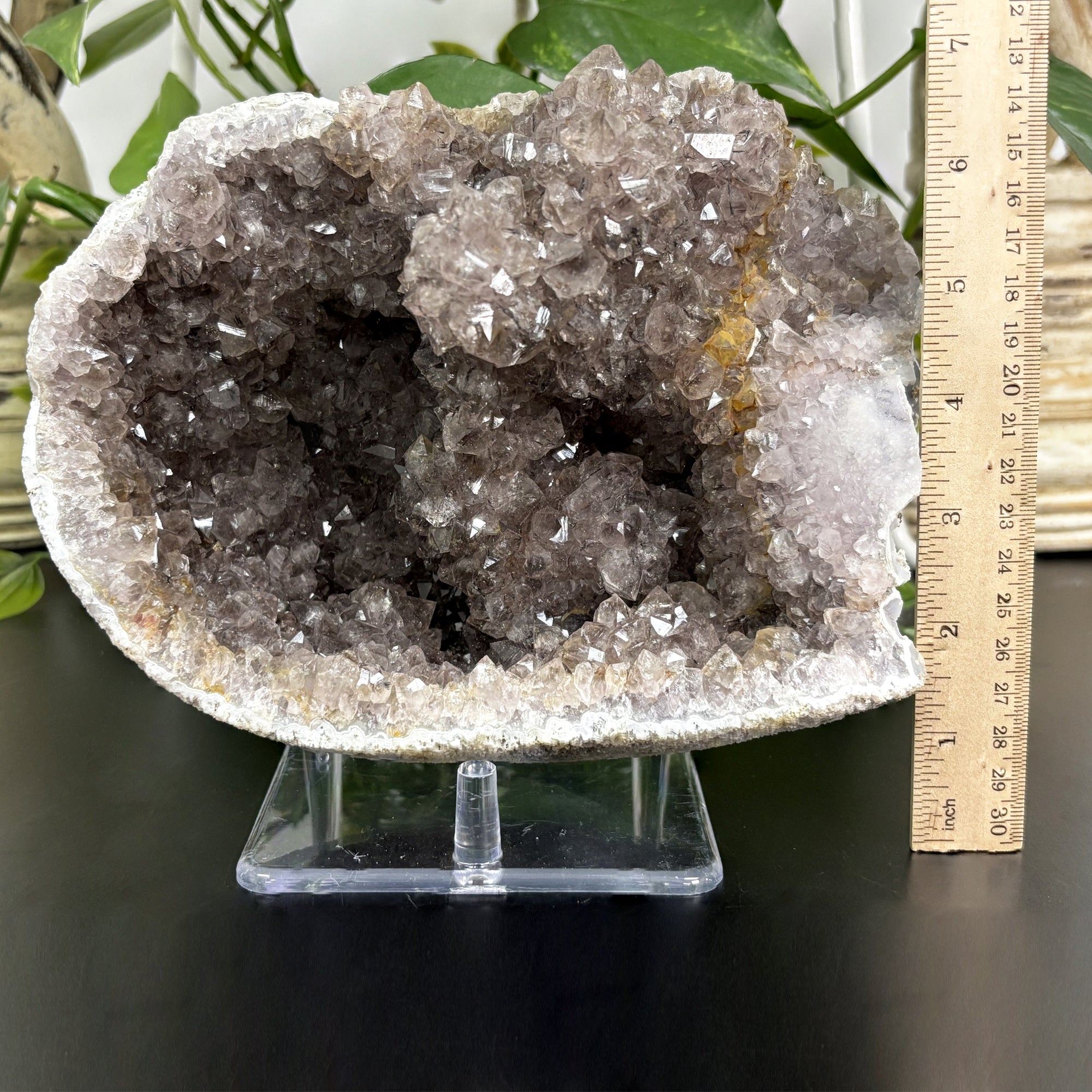Premium Natural Amethyst Crystal Gemstone - Rare Healing Stone for Energy Work, Meditation & Spiritual Healing | Mineral Specimen for Chakra Balancing, Home Decor & Gift Giving (RMI705)
