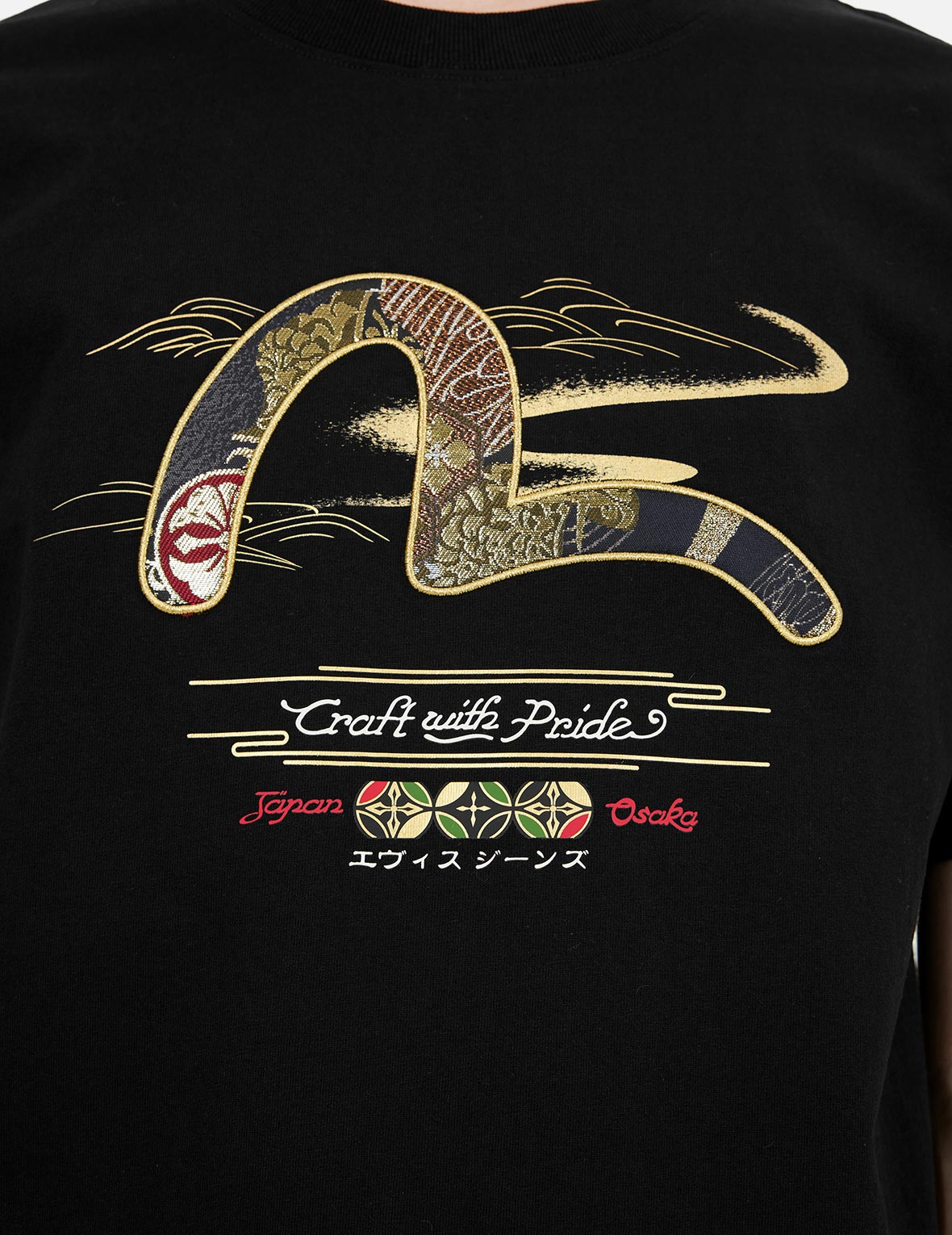 Stylish Brocade Seagull Embroidered Regular Fit T-Shirt for Men & Women - Perfect for Casual Wear, Beach Outings, and Summer Fashion