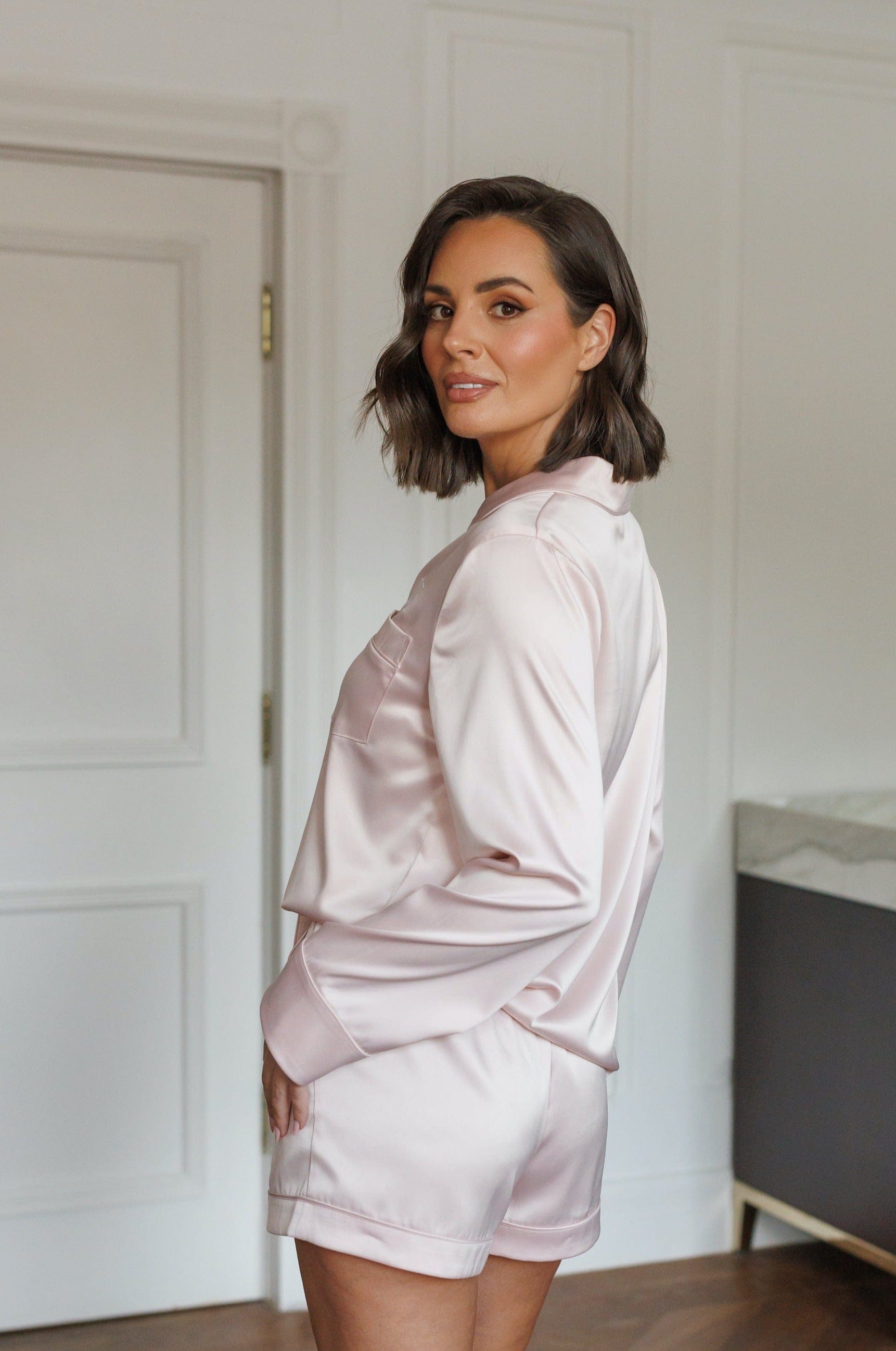Zoe Premium Satin Bridesmaid Pajama Set - Soft Blush Pink Sleepwear for Women, Bridal Party & Bachelorette - Perfect for Wedding Sleepovers, Girls Night & Special Occasions
