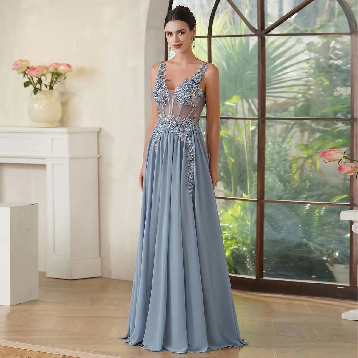 Elegant Navy Blue A-Line Evening Dress with Beaded Appliques & Spaghetti Straps - Perfect for Prom, Wedding Guest & Formal Events