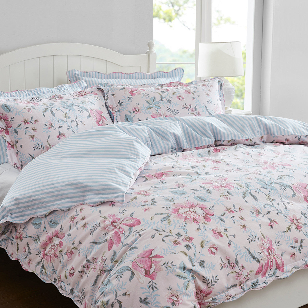 Laura Ashley Edita's Garden Blossom Pink Quilt Cover Set - Floral Bedding for Master Bedroom & Guest Room Decor
