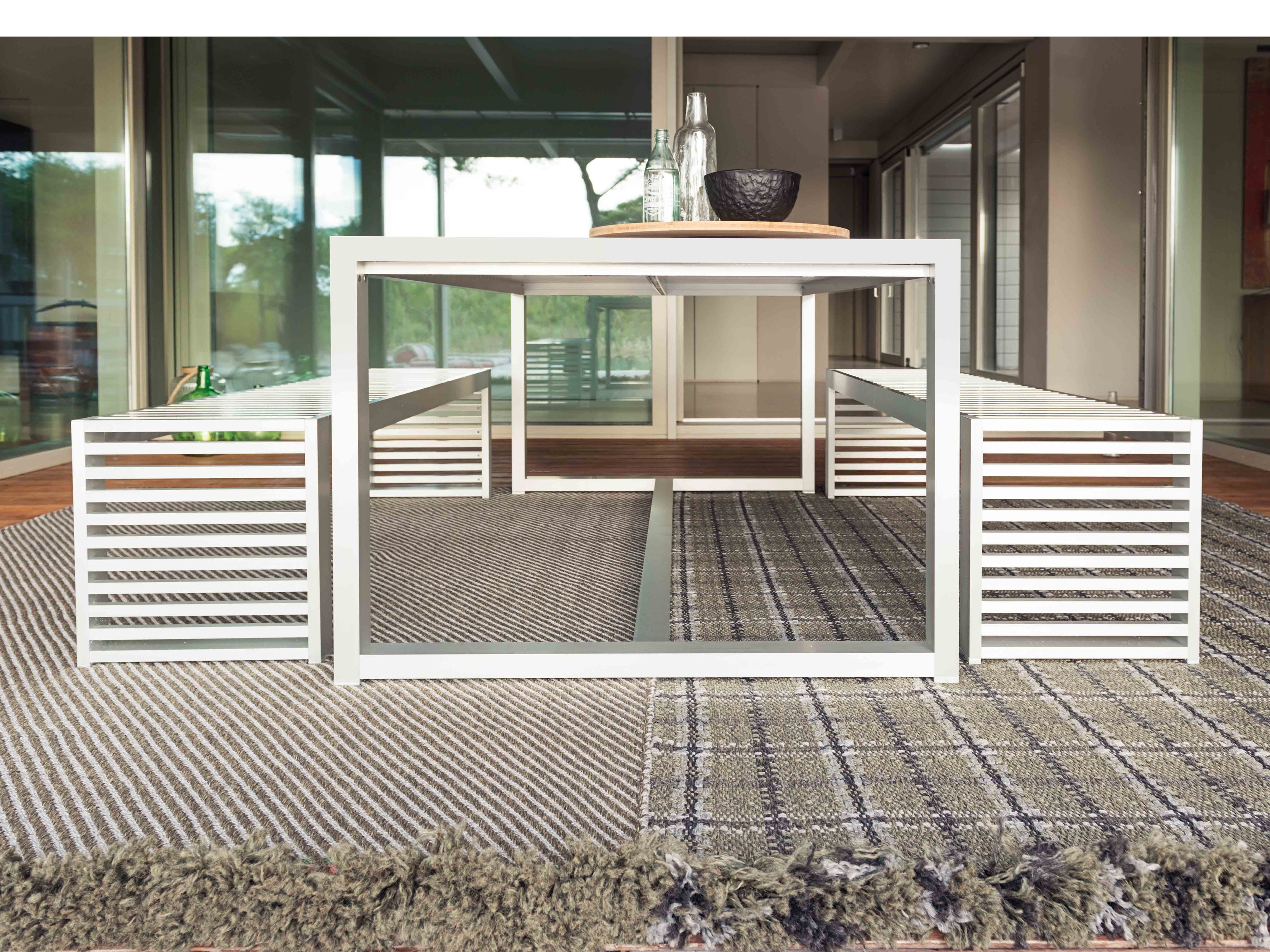 Premium Garden Layers Diagonal Rug - Non-Slip Outdoor Mat for Patio, Deck, and Poolside - Waterproof & Durable Design for All Seasons