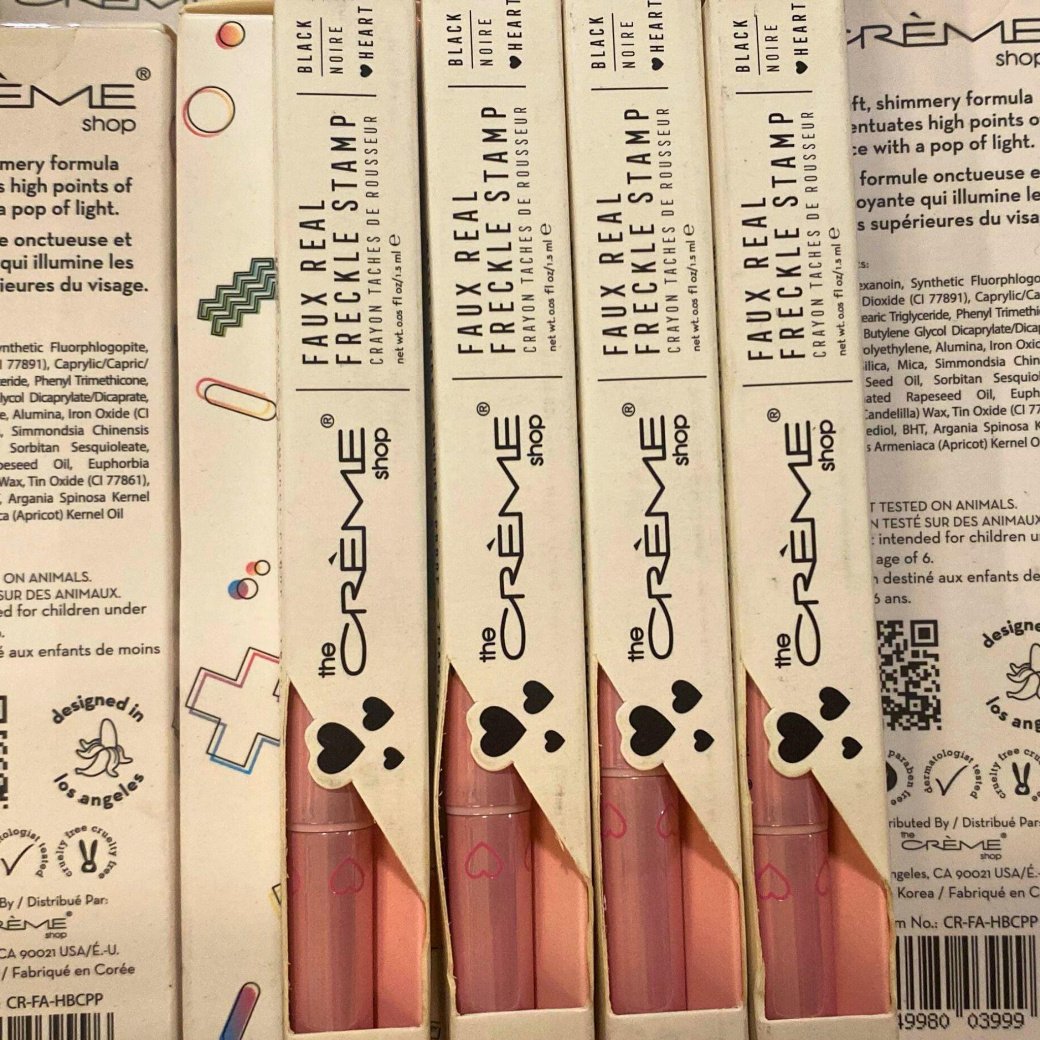 The Creme Shop Faux Real Freckle Stamp - Dual Sided Felt Tip with Black Heart Design (38 Pcs) - Perfect for Natural-Looking Freckles & Beauty Makeup Looks