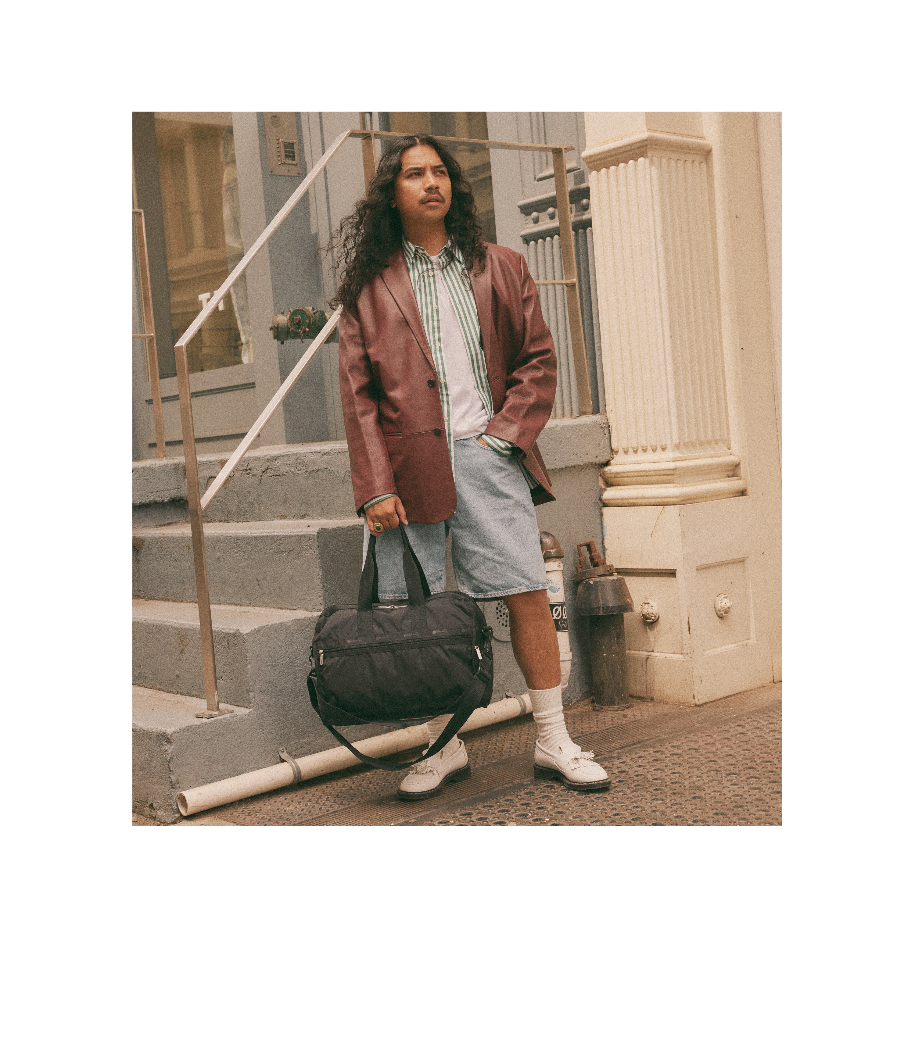 Premium Medium Weekender Travel Bag - Stylish & Durable Carry-On for Weekend Getaways, Business Trips & Gym Essentials | Perfect for Women & Men
