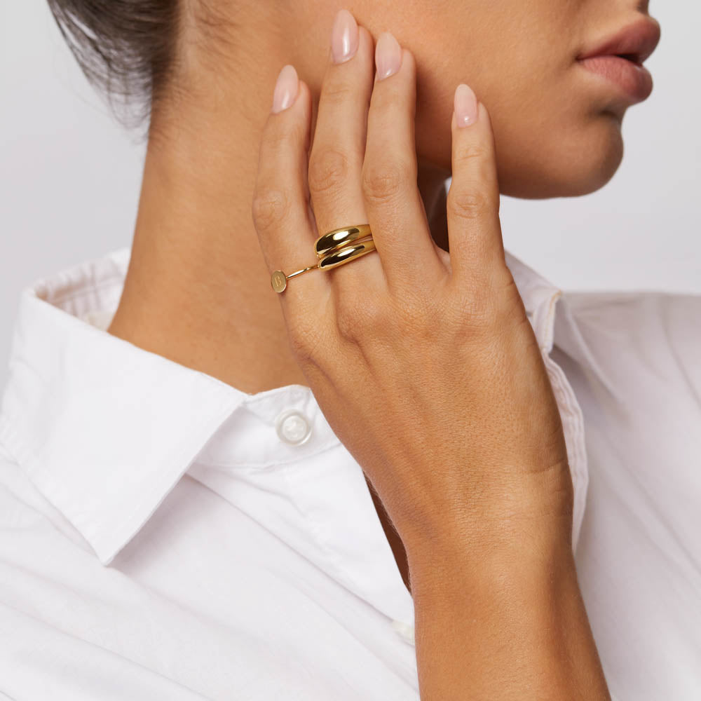 Elegant Slim Curve Dome Ring in 14K Gold - Perfect for Everyday Wear & Special Occasions