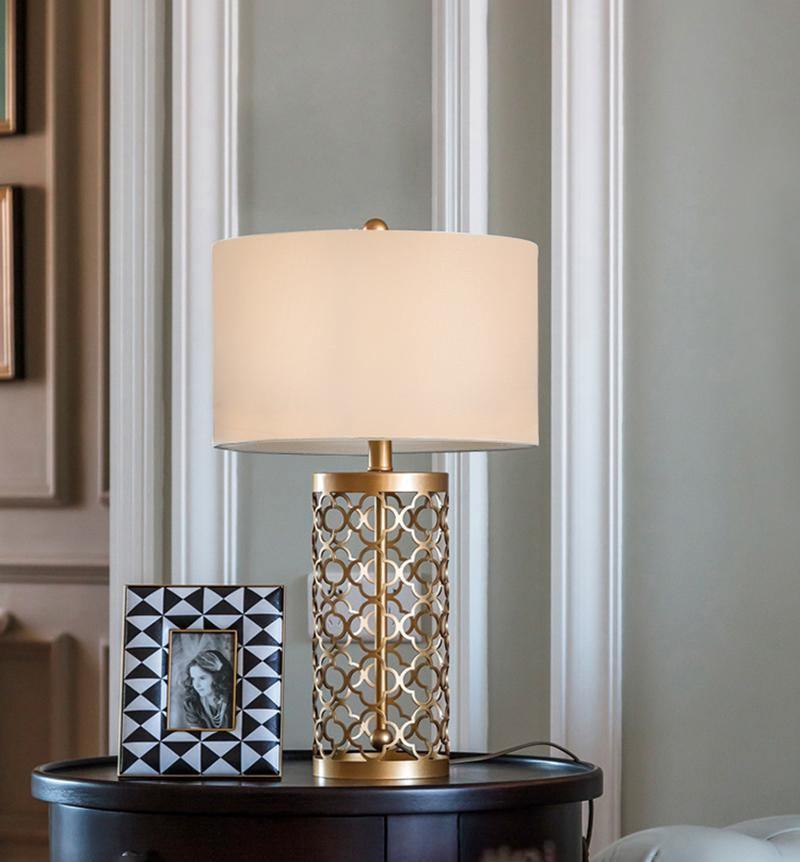 Stylish Openwork Metal Table Lamp - Modern Decorative Lighting for Living Room, Bedroom & Office - Perfect for Home & Workspace Ambiance