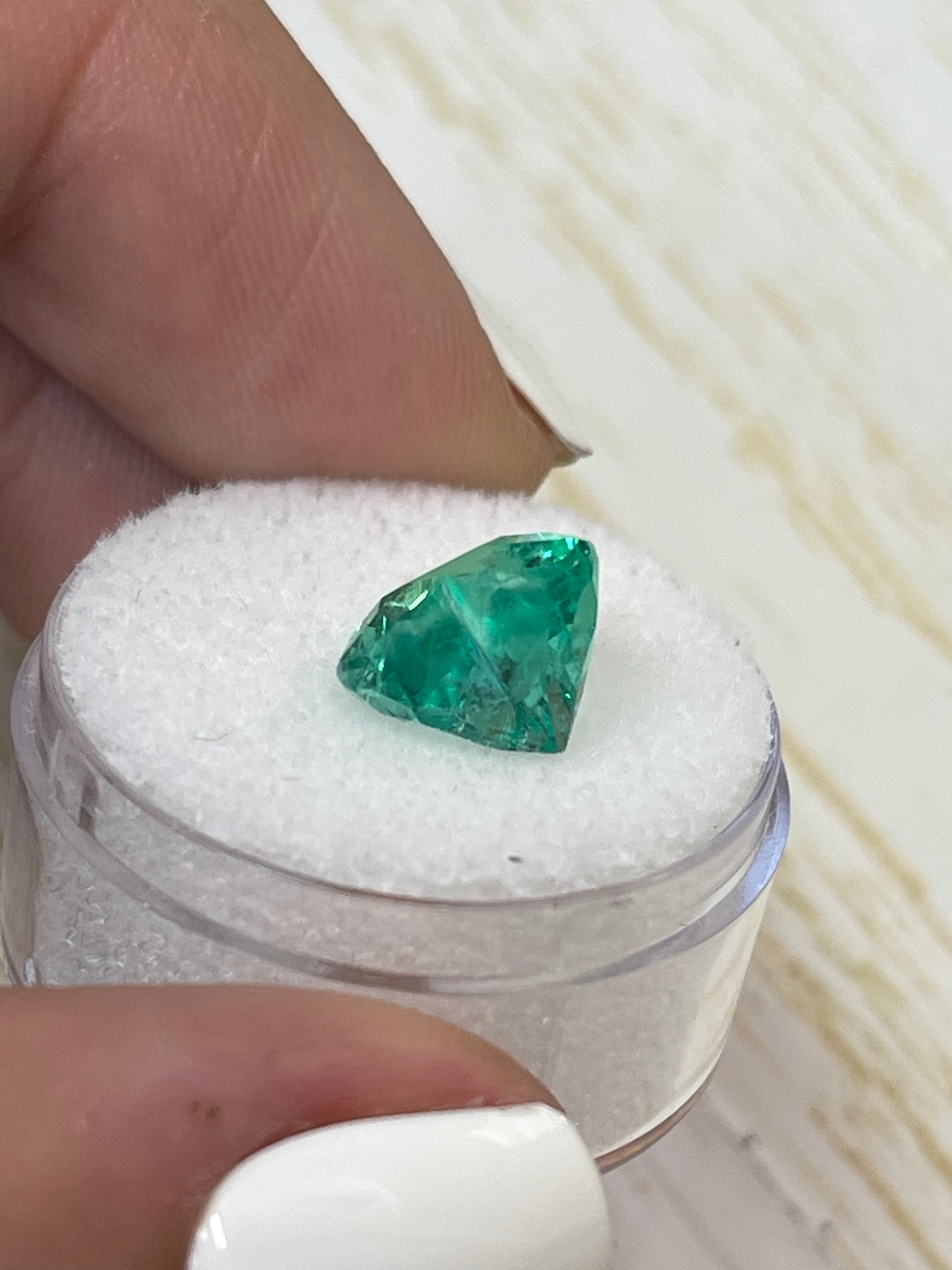 4.18 Carat 10x10mm Pastel Green Natural Loose Colombian Emerald Heart Cut Gemstone for Jewelry Making, Engagement Rings & Fine Collections