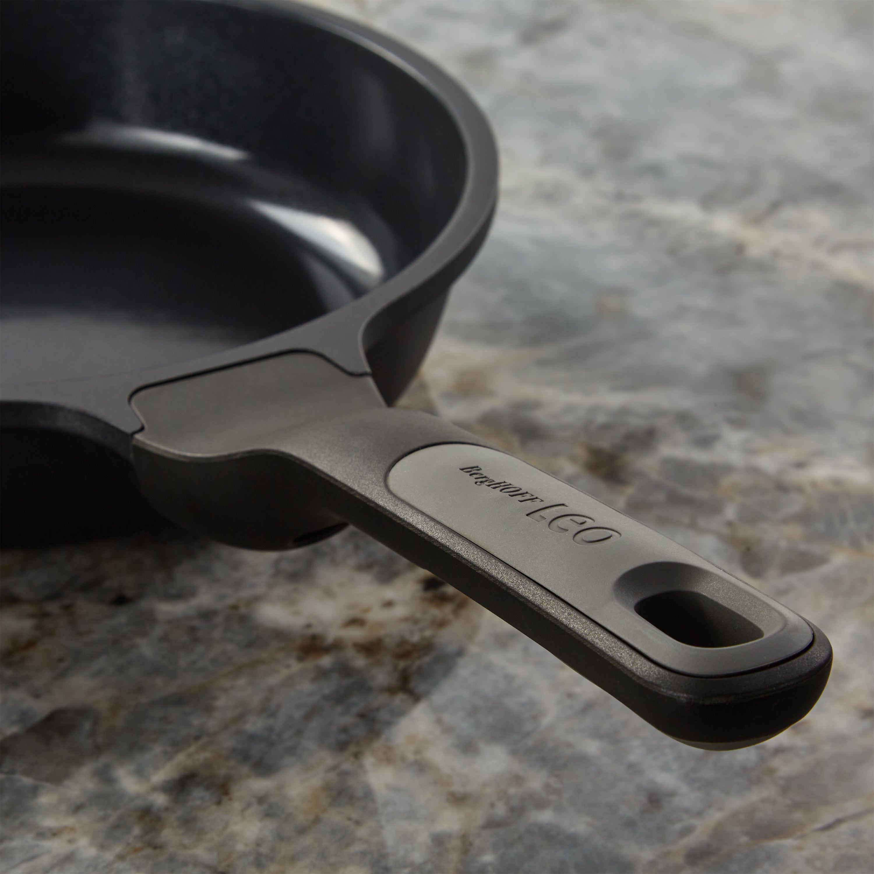 BergHOFF Leo Stone+ Nonstick Ceramic Aluminum Fry Pan 8 Inch - Eco-Friendly Recycled Cookware for Healthy Cooking | Perfect for Sautéing, Frying & Omelets