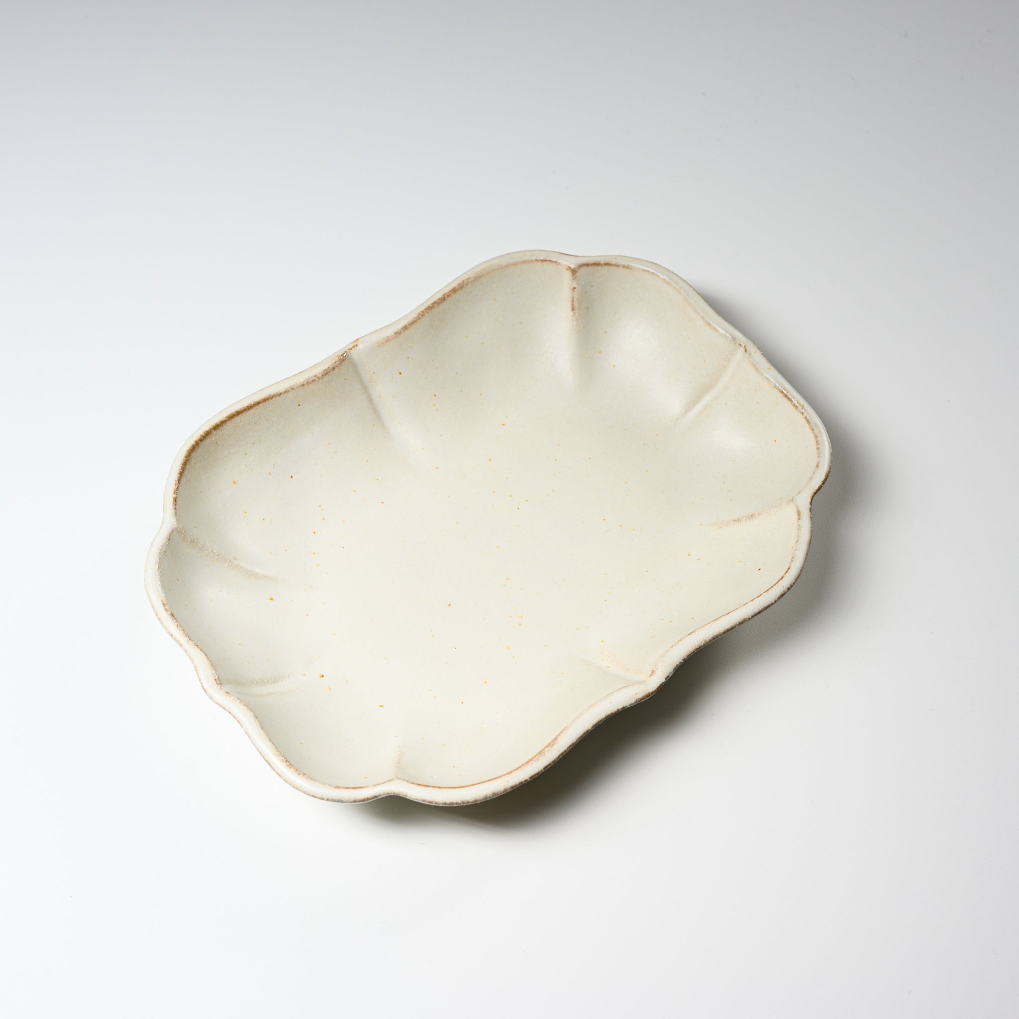 Wakasama Kiln Kinari Lotus Ceramic Plate - Handcrafted Pottery in 3 Sizes (Small/Medium/Large) - Japanese Artisan Tableware for Dining, Home Decor & Gift Giving