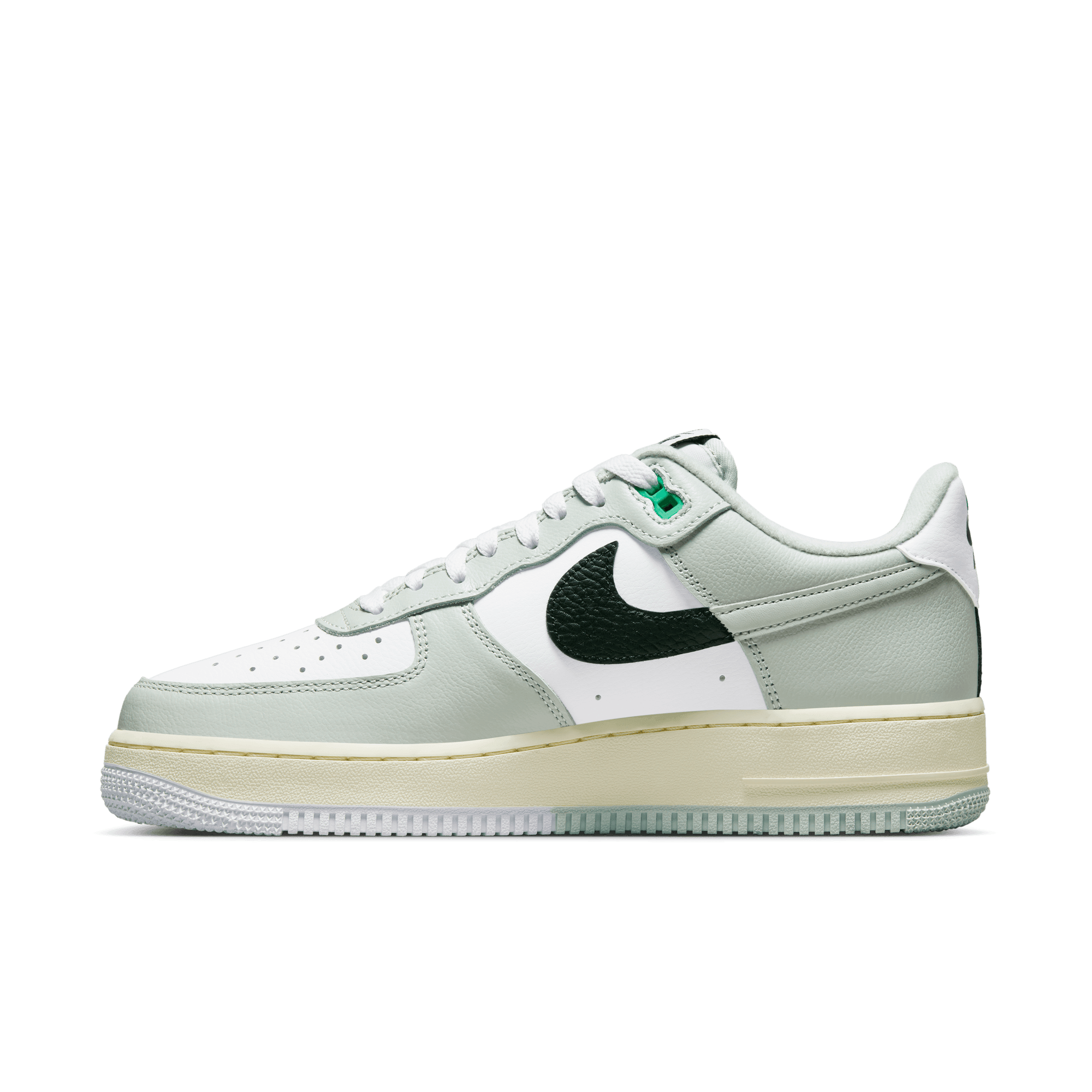 Nike Air Force 1 '07 LV8 'Split' White Black Sneakers - Men's Basketball Shoes for Casual Wear & Street Style Fashion