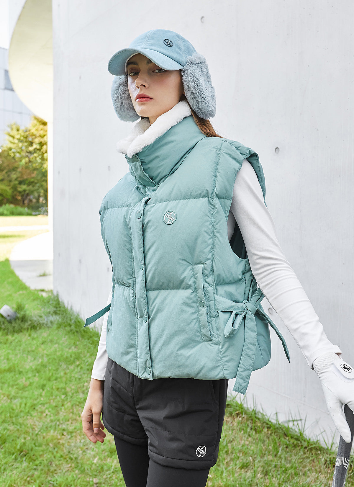 Women's Faux Fur Collar Goose Down Vest - Warm Winter Puffer Jacket for Outdoor Activities, Hiking & Casual Wear