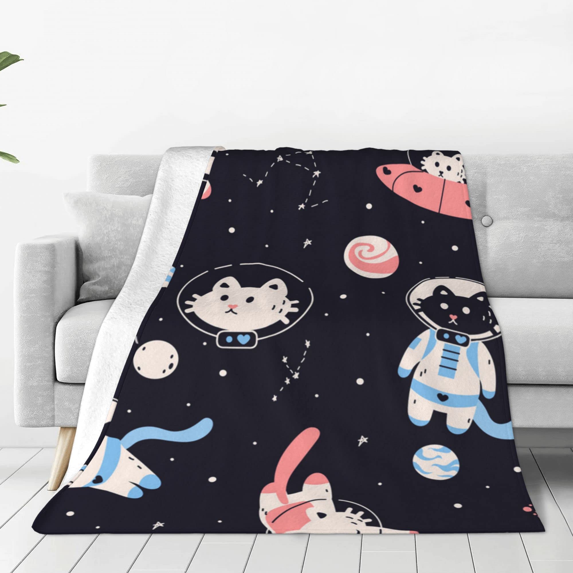 Soft Flannel Fleece Blanket - Cozy Space Animal Print Throw for Couch, Sofa & Bed - All Season Warm Fuzzy Blanket for Winter & Summer - Perfect for Movie Nights, Camping & Home Decor